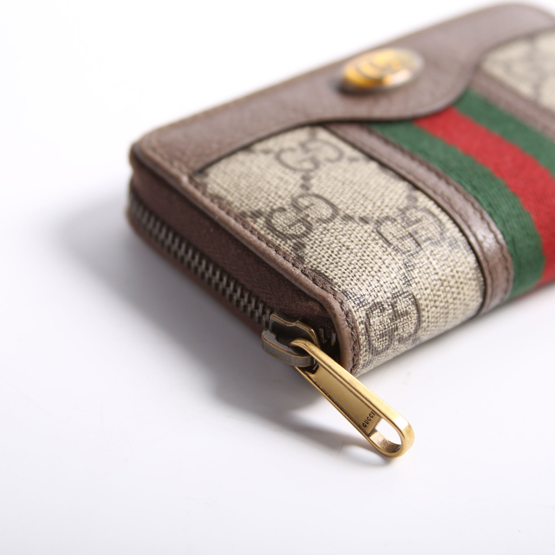 597613 GG Supreme Zip Around Card Case