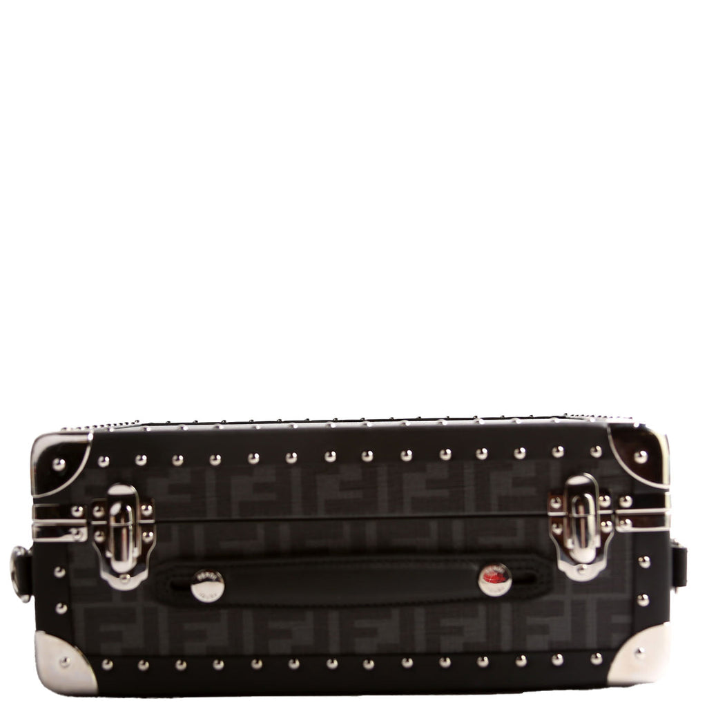 7VV136 FF Studded Rigid Trunk Small