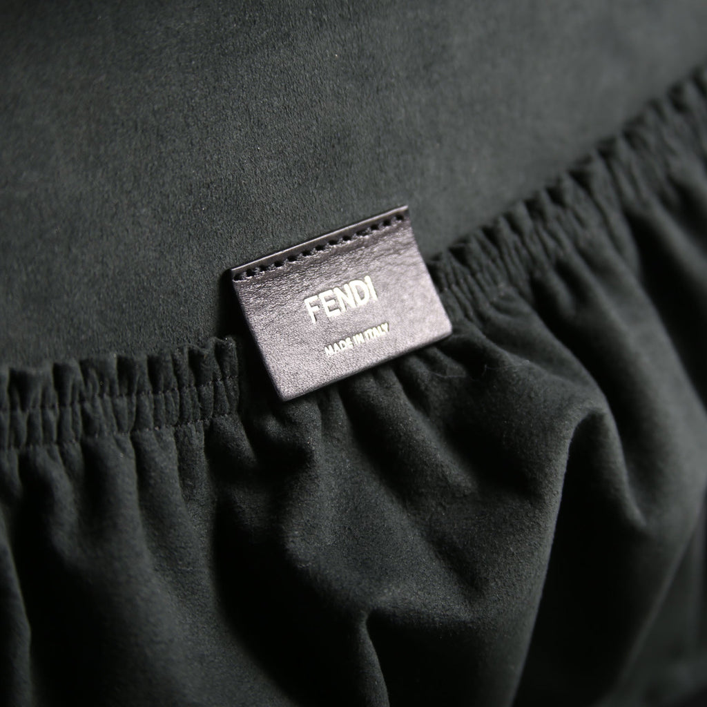 7VV136 FF Studded Rigid Trunk Small