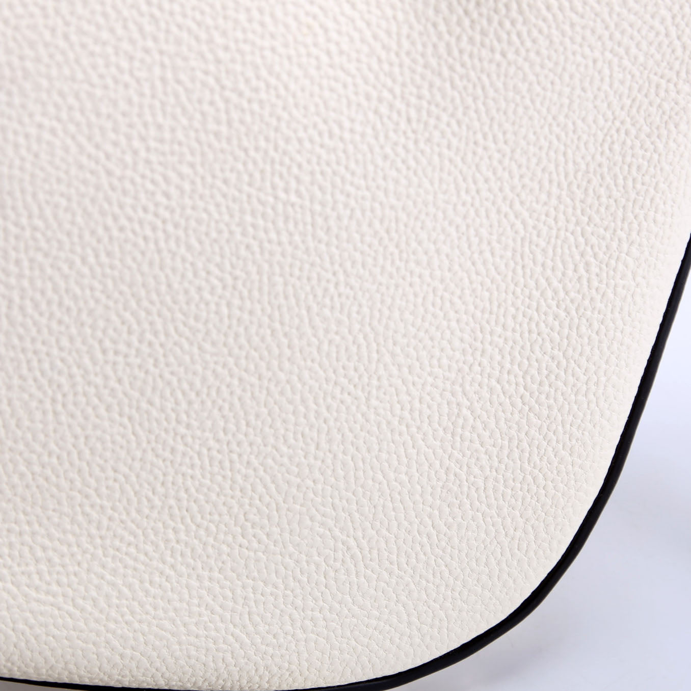 Rockstud Hobo Grained Calfskin Cream