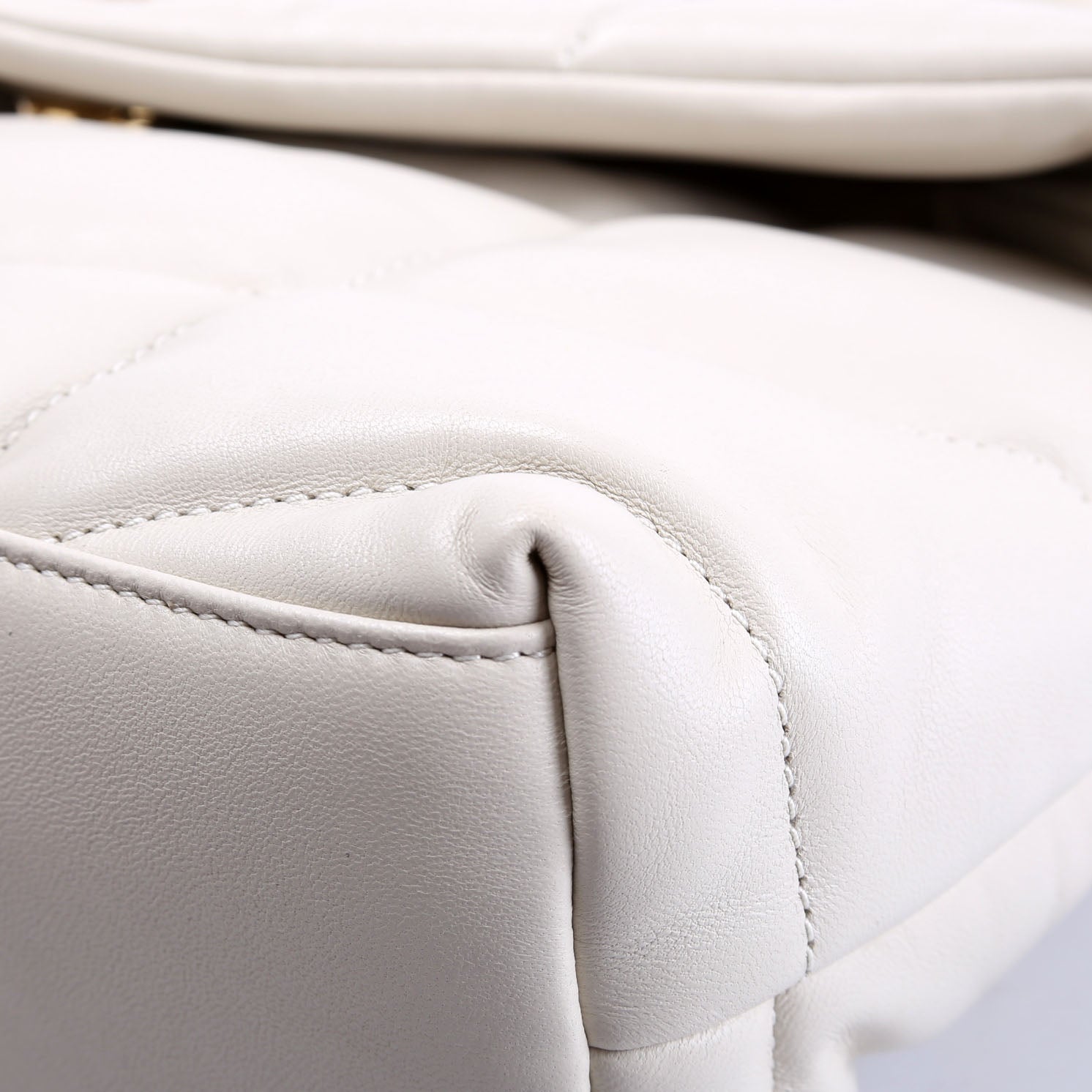 Puffer Quilted Small Lambskin 577476 Cream
