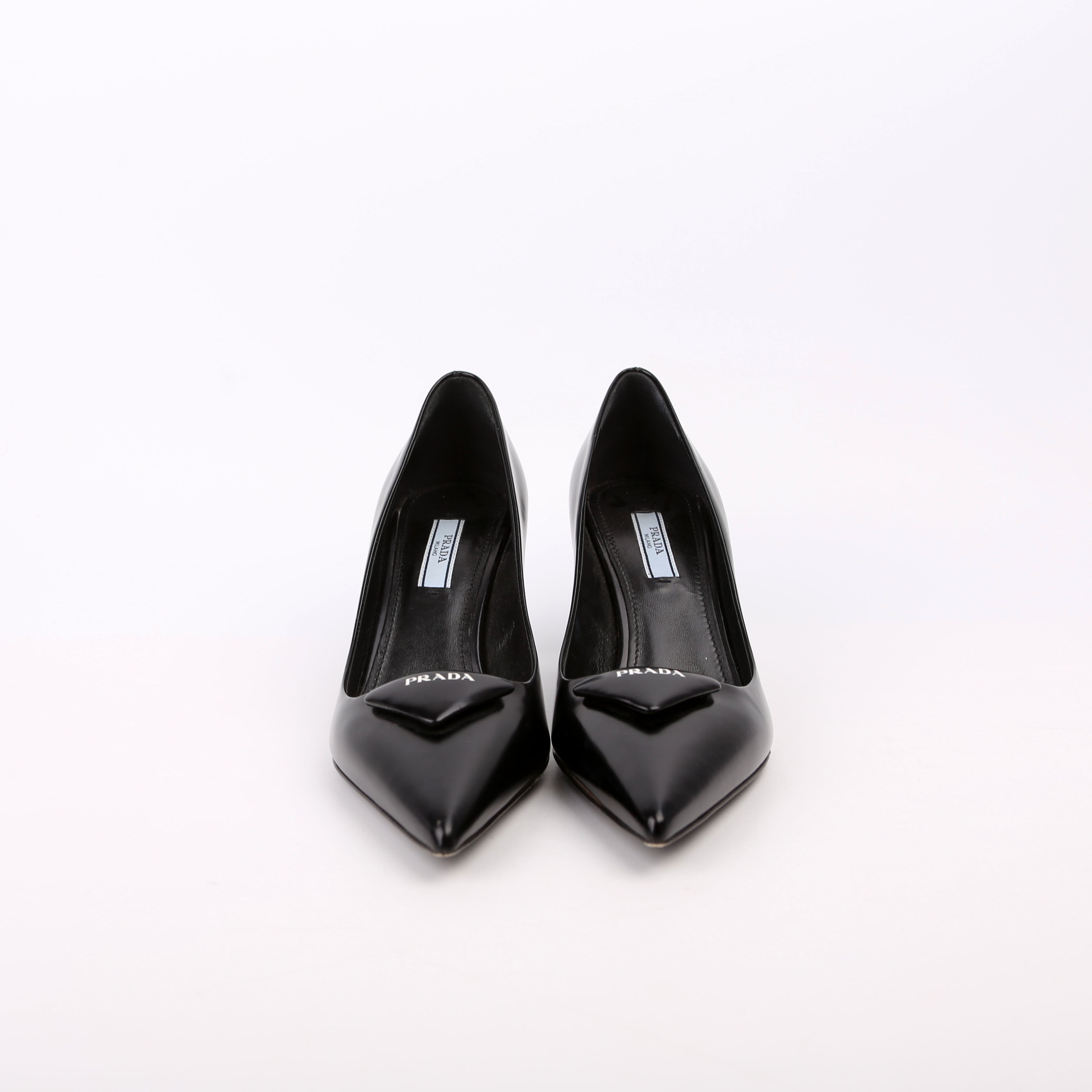 Logo Plaque Pointy Toe Pumps Size 37 Black