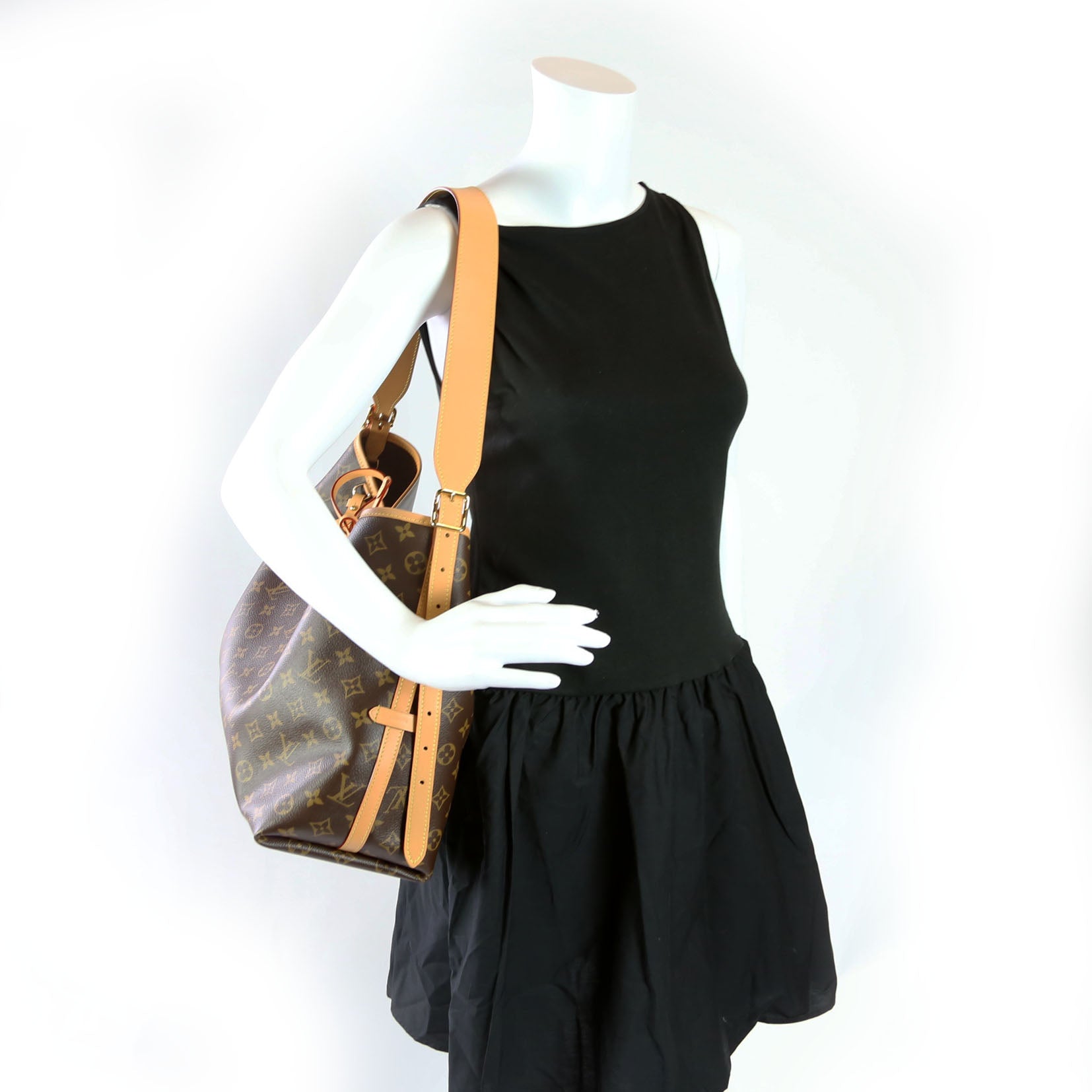Carryall MM NM Monogram