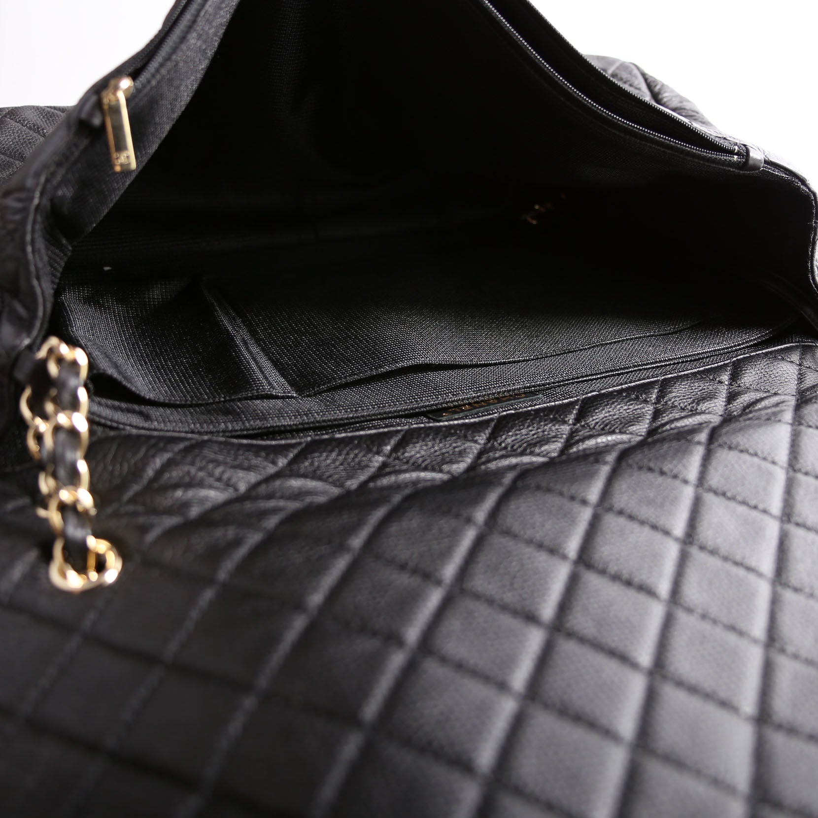 XXL Travel Flap Bag Calfskin Black