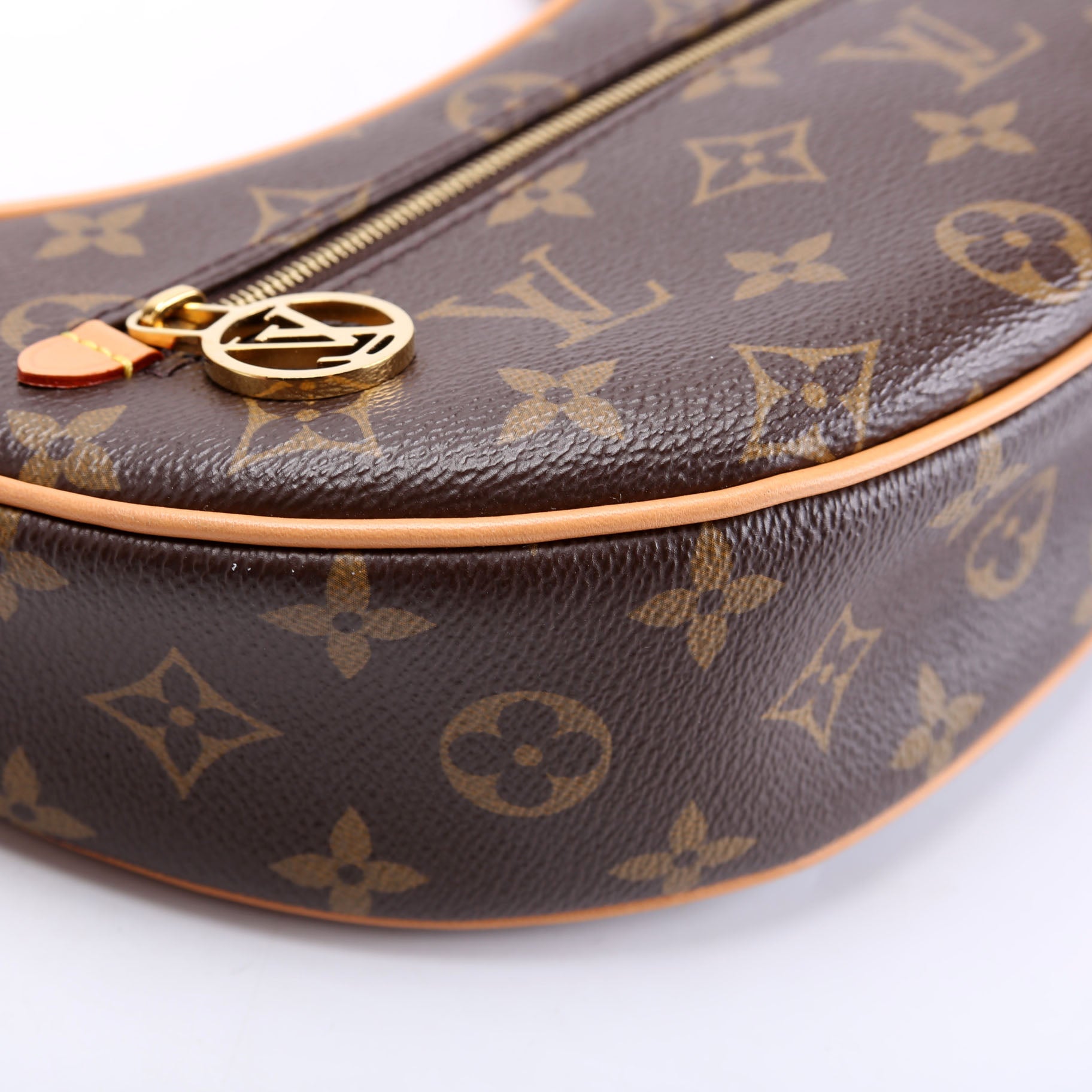 Loop Monogram