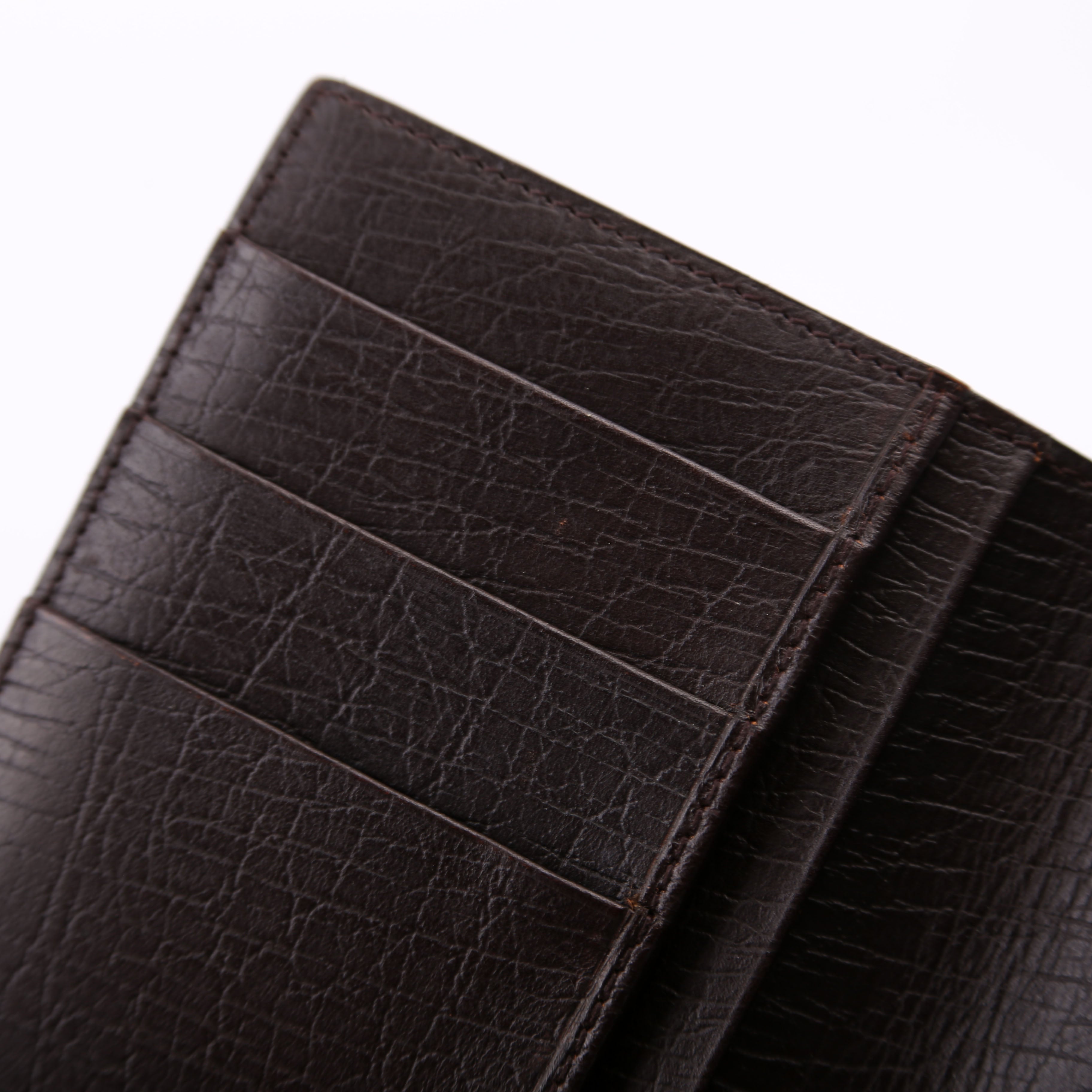 154694 GG Supreme Passport Case Brown