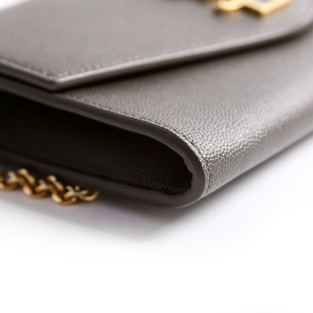 Uptown Chain Wallet Grain 607788 Gray