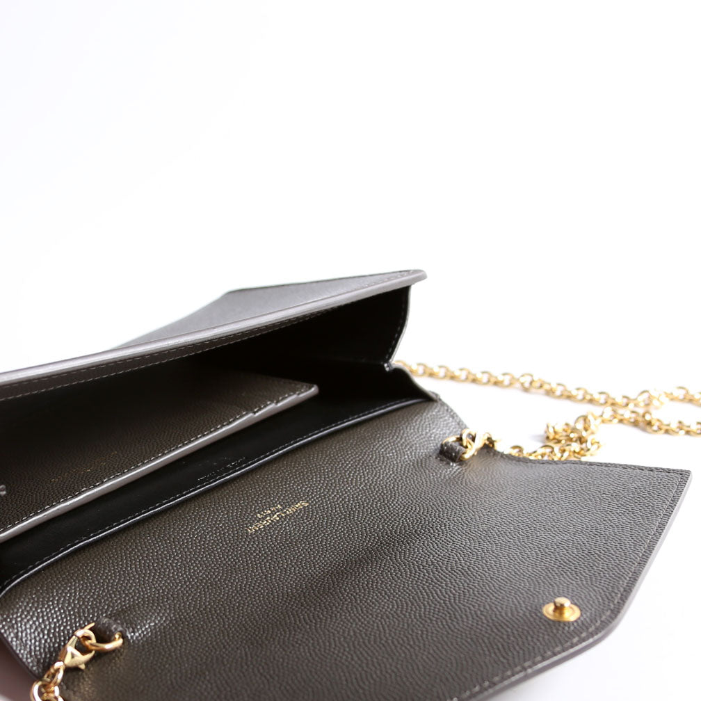 Uptown Chain Wallet Grain 607788 Gray