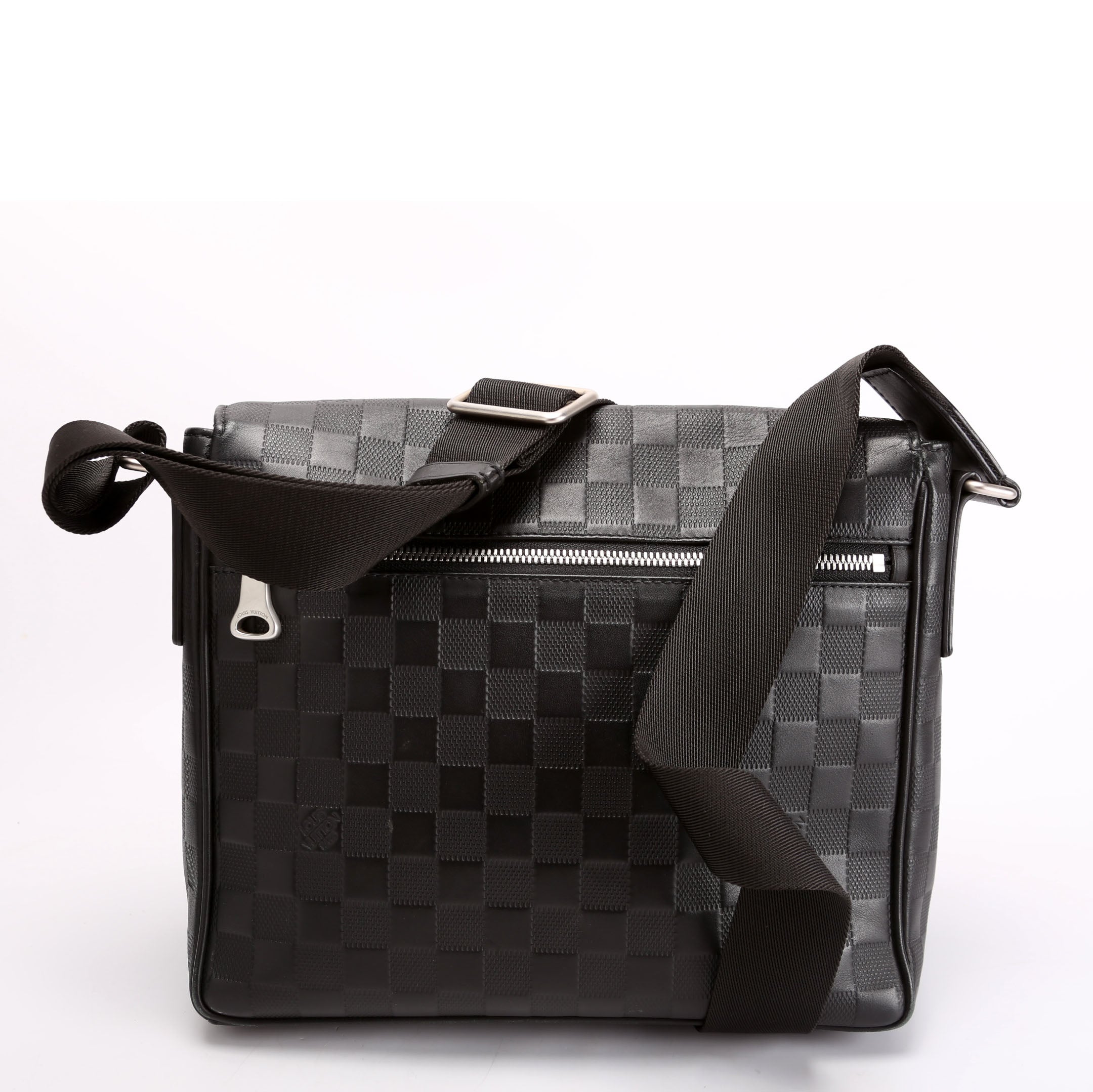 District PM Infini Black