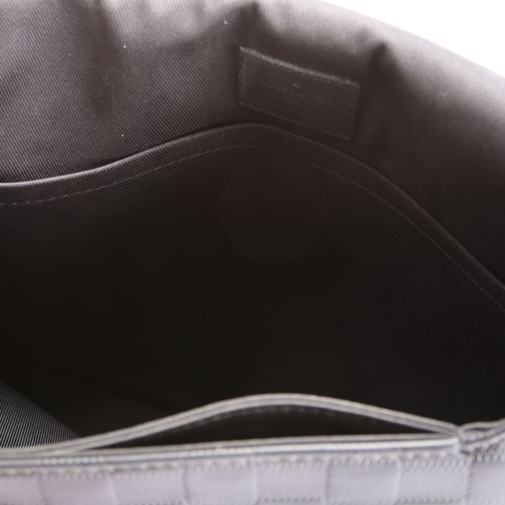 District PM Infini Black