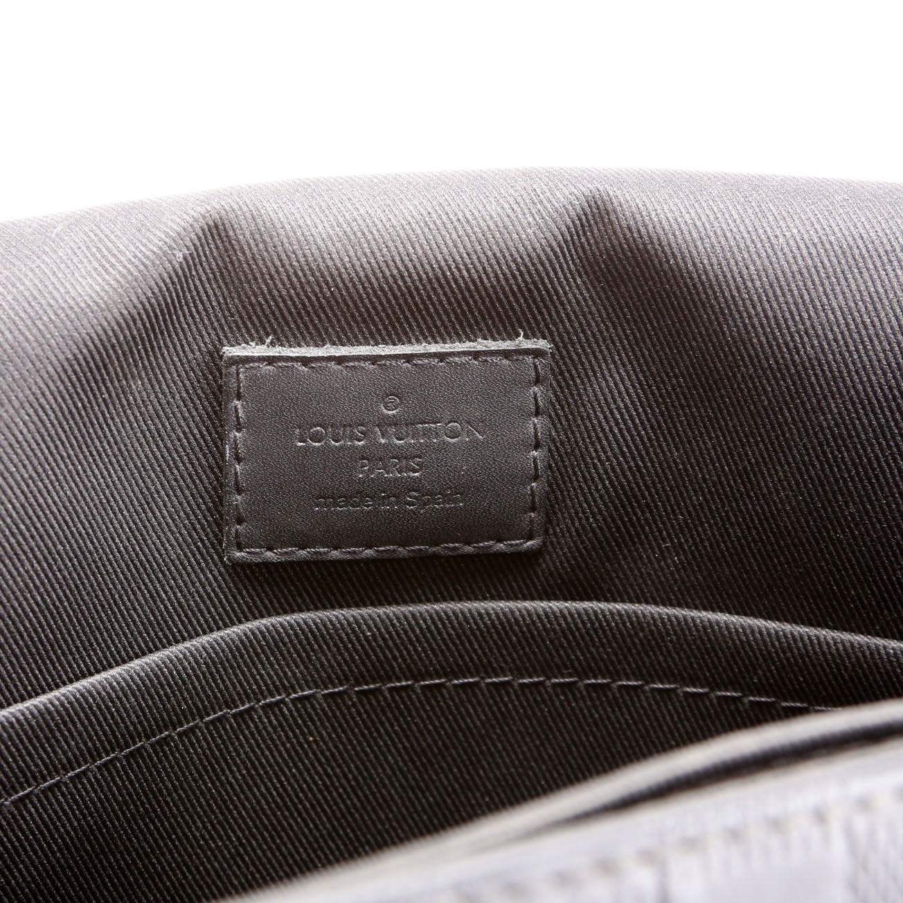 District PM Infini Black