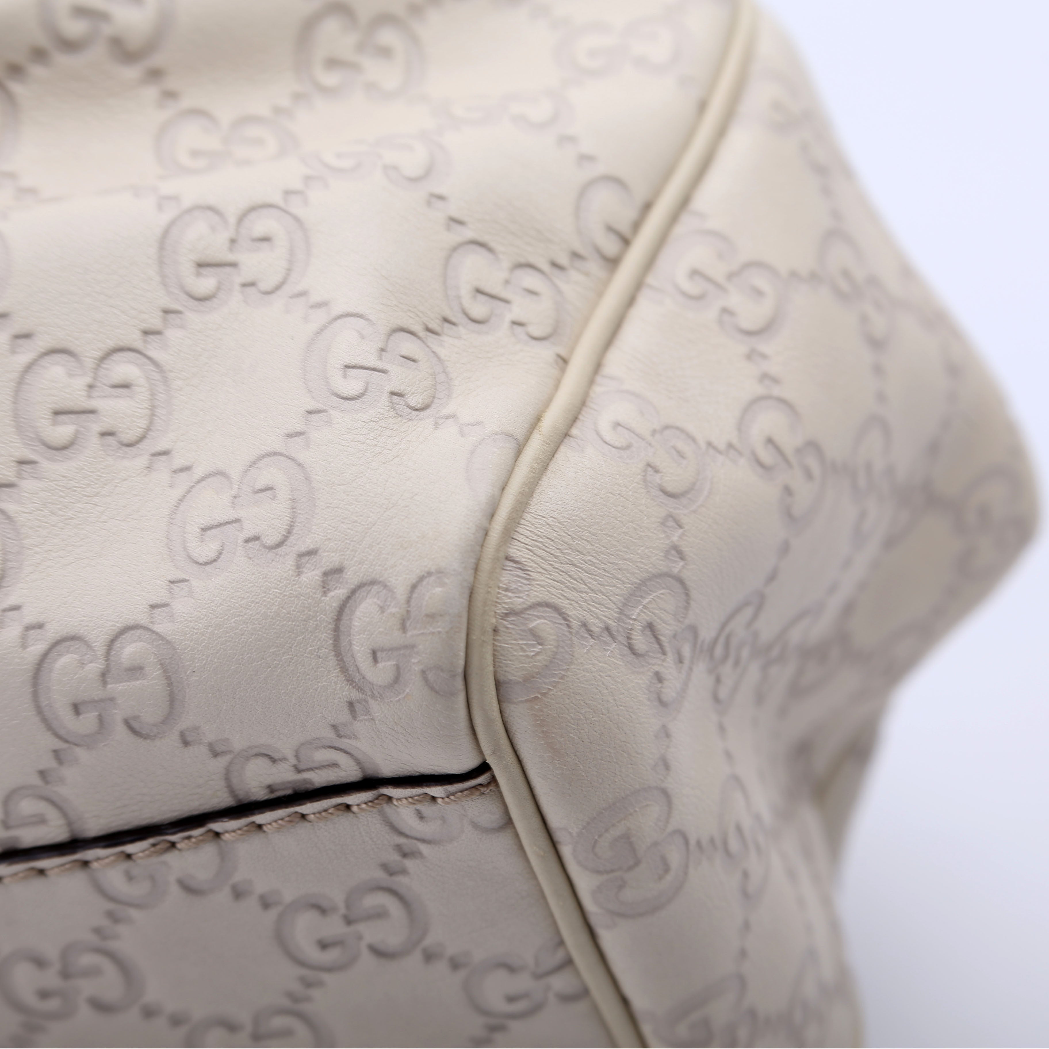 211944 Sukey GG Leather Medium Cream