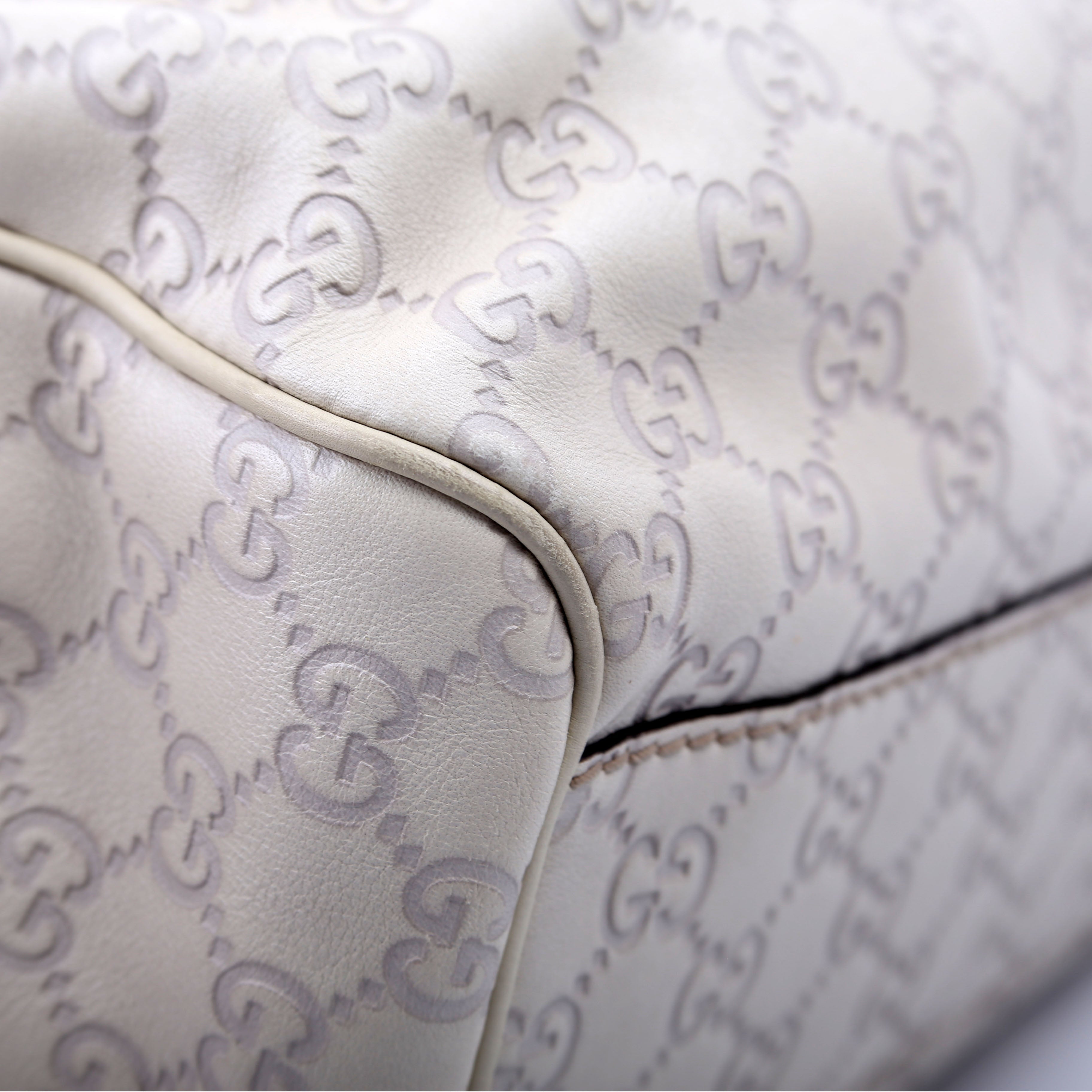 211944 Sukey GG Leather Medium Cream