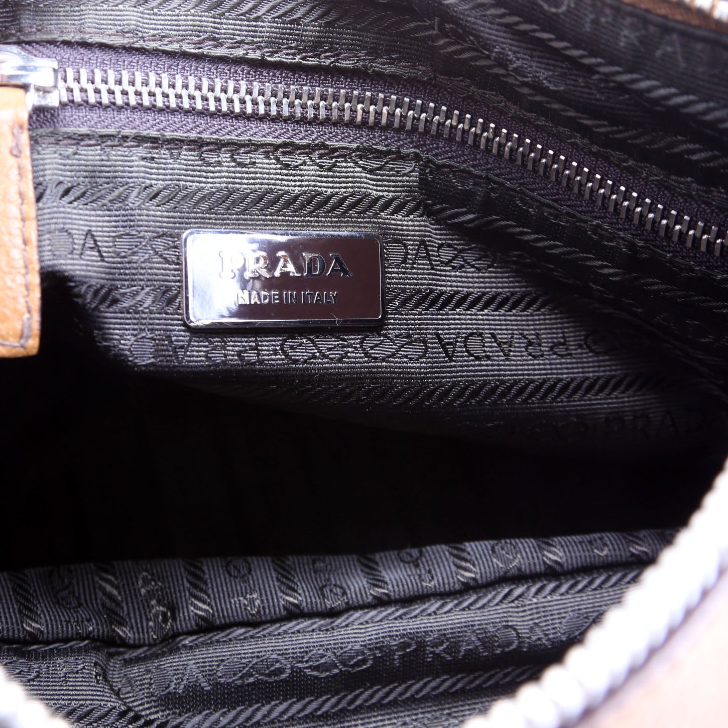 Vitello Daino Small Hobo Vintage Brown