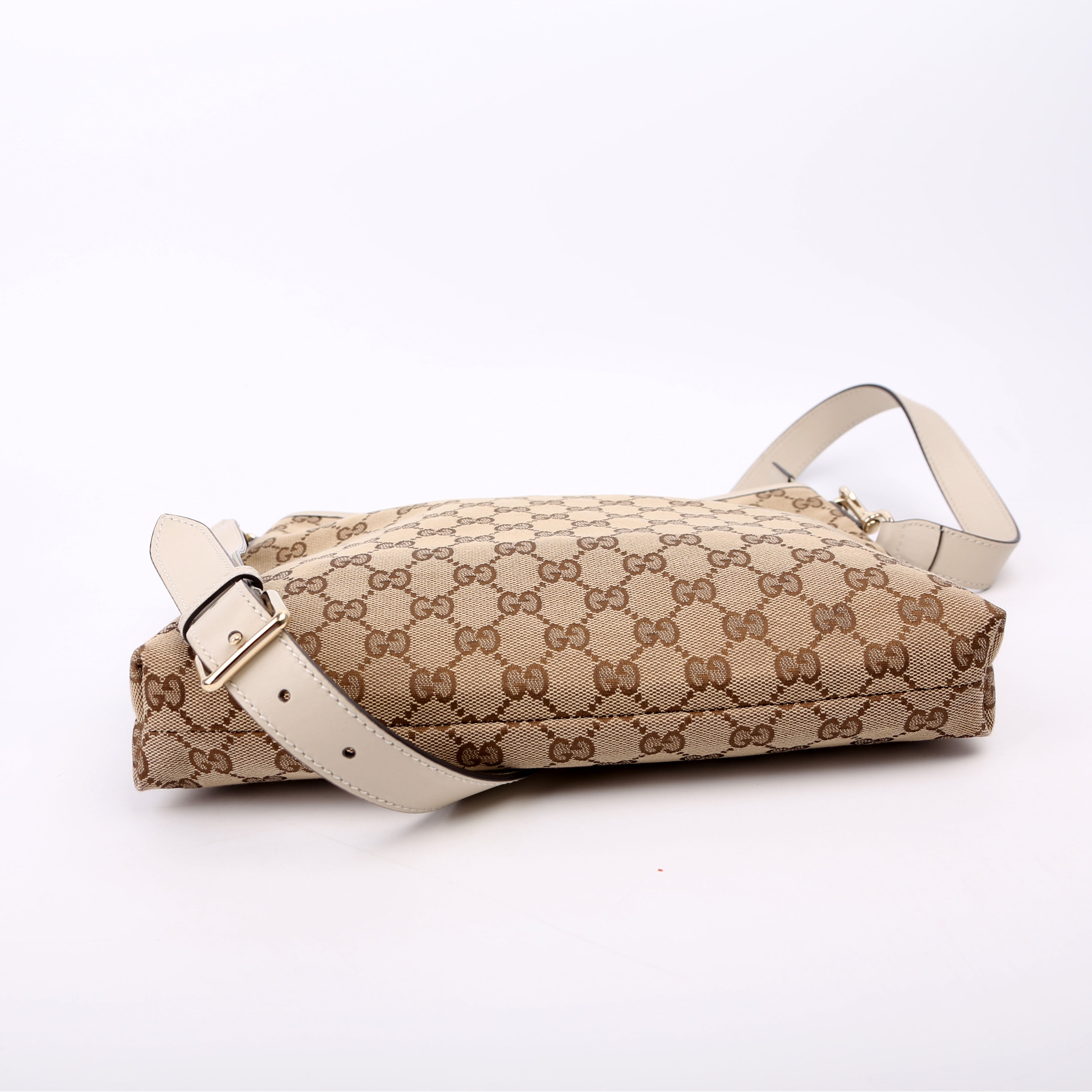 388924 GG Canvas Crossbody White