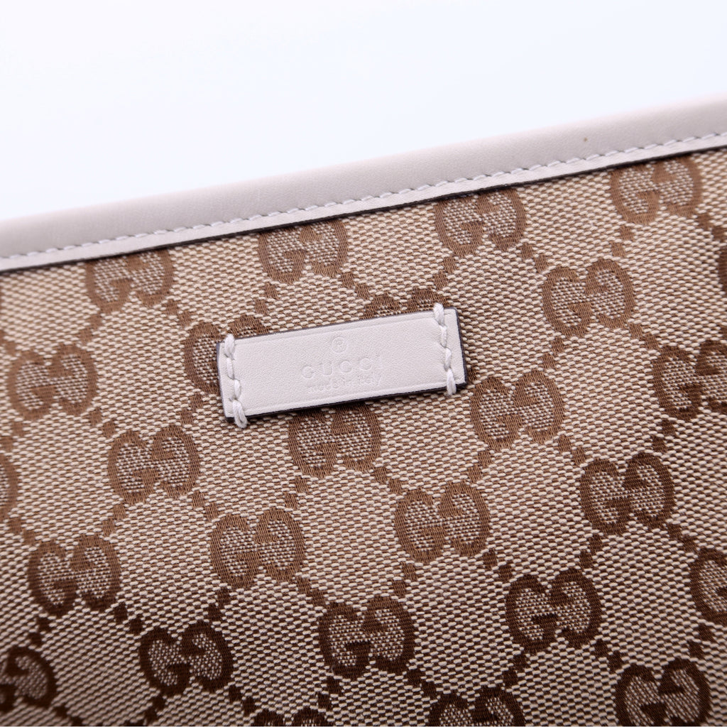 388924 GG Canvas Crossbody White