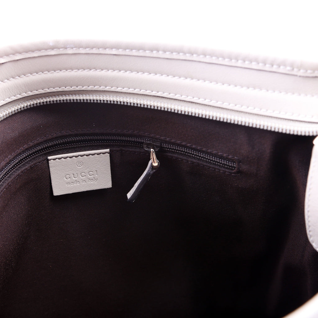 388924 GG Canvas Crossbody White