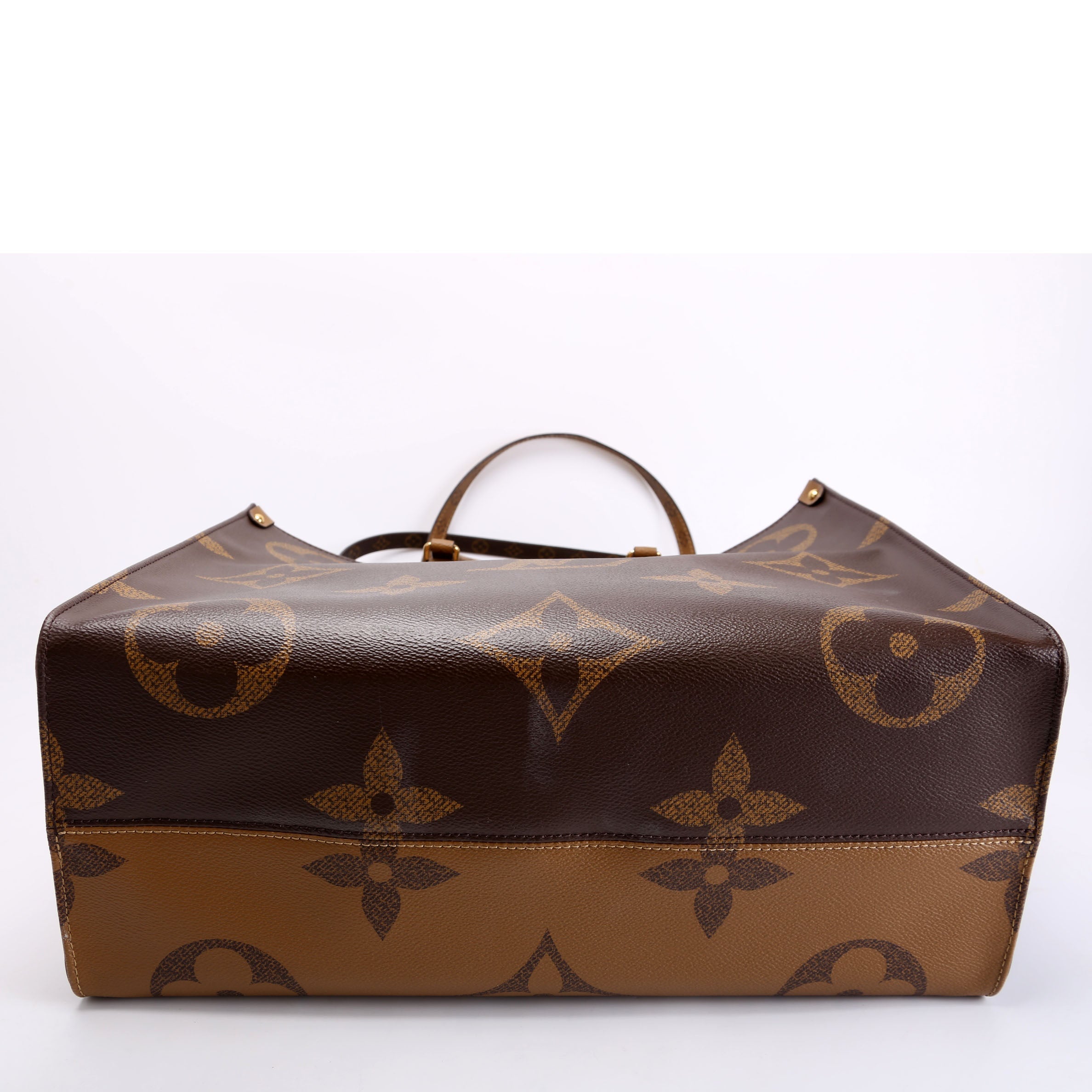 ONTHEGO GM Reverse Monogram
