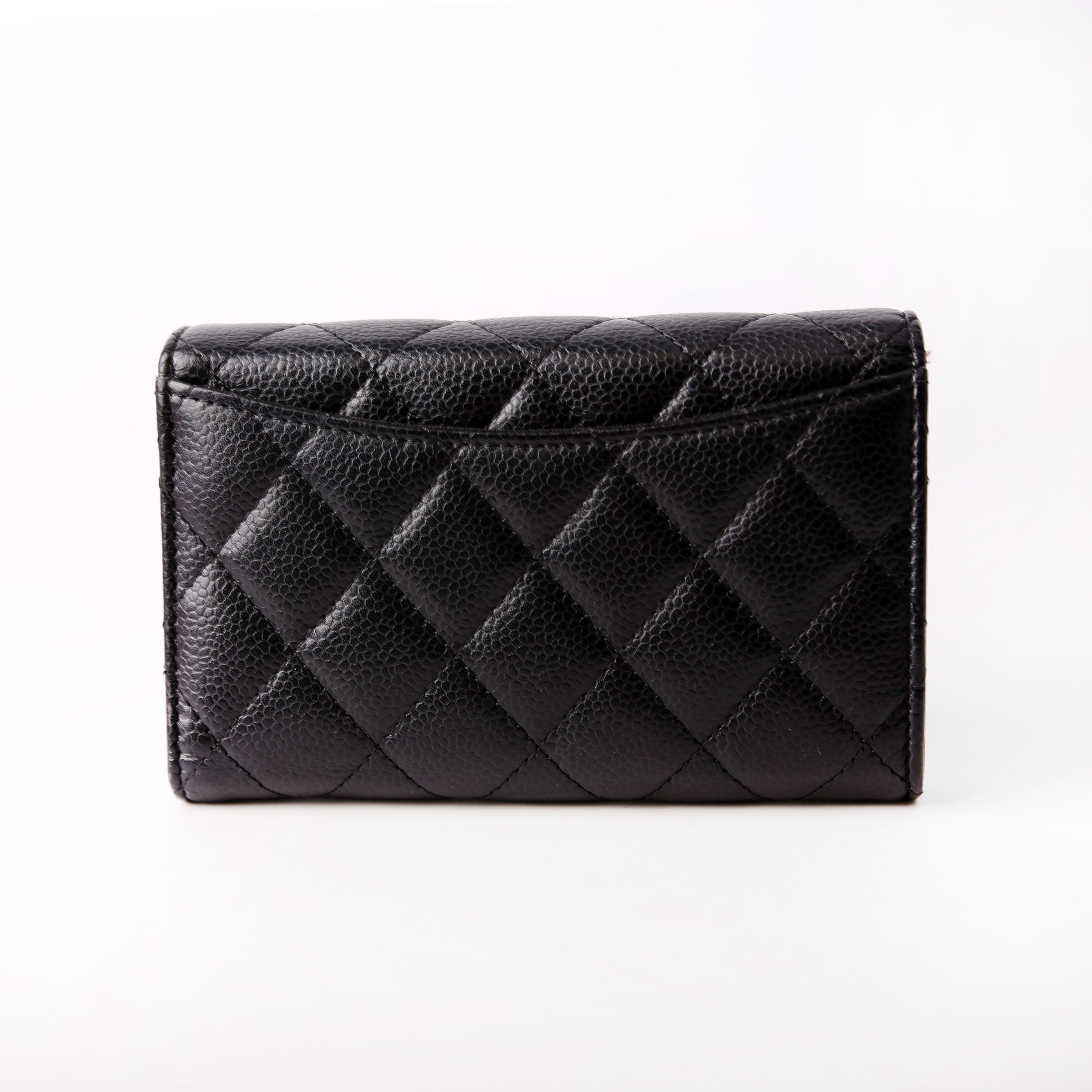 Classic Flap Medium Wallet Caviar 31M Black