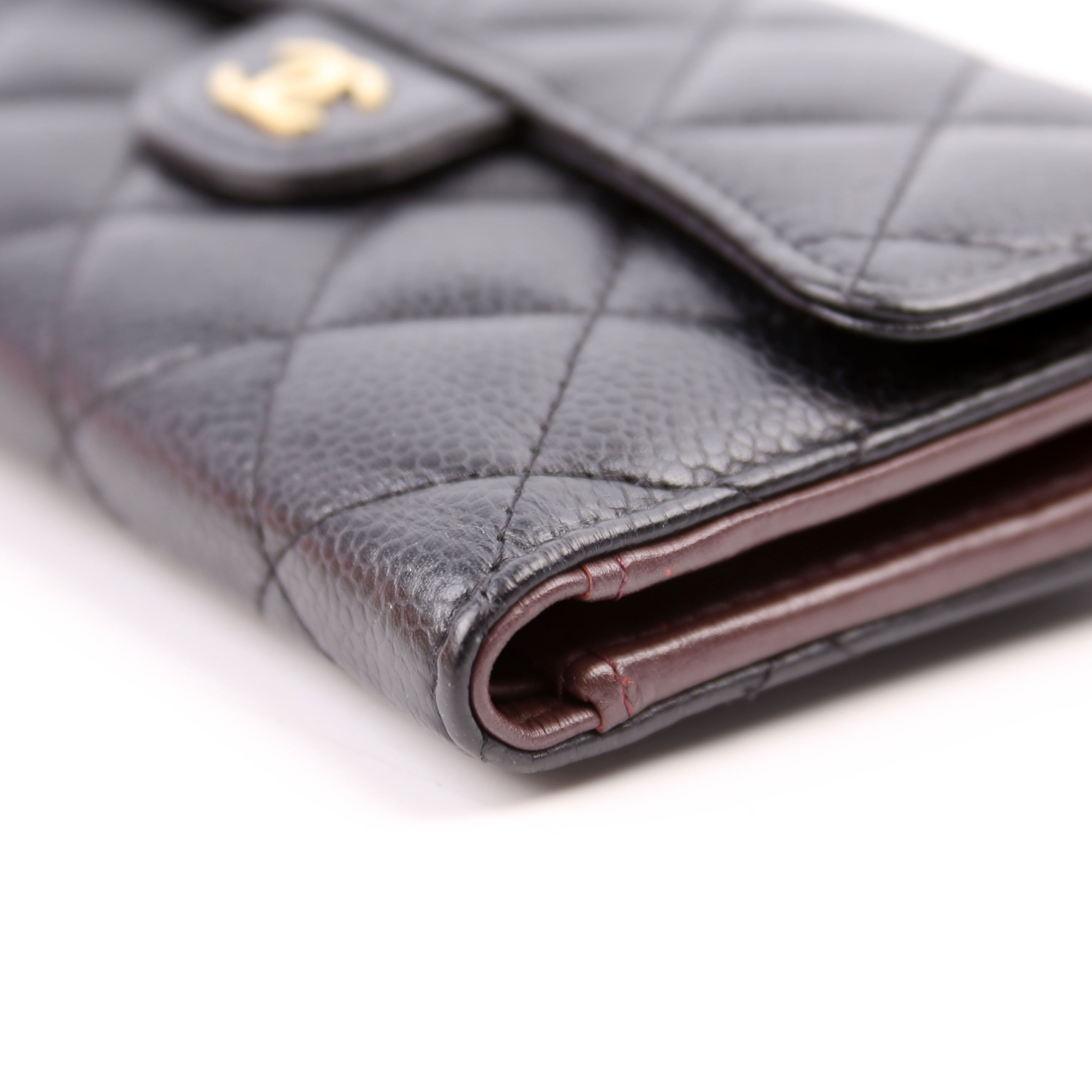 Classic Flap Medium Wallet Caviar 31M Black