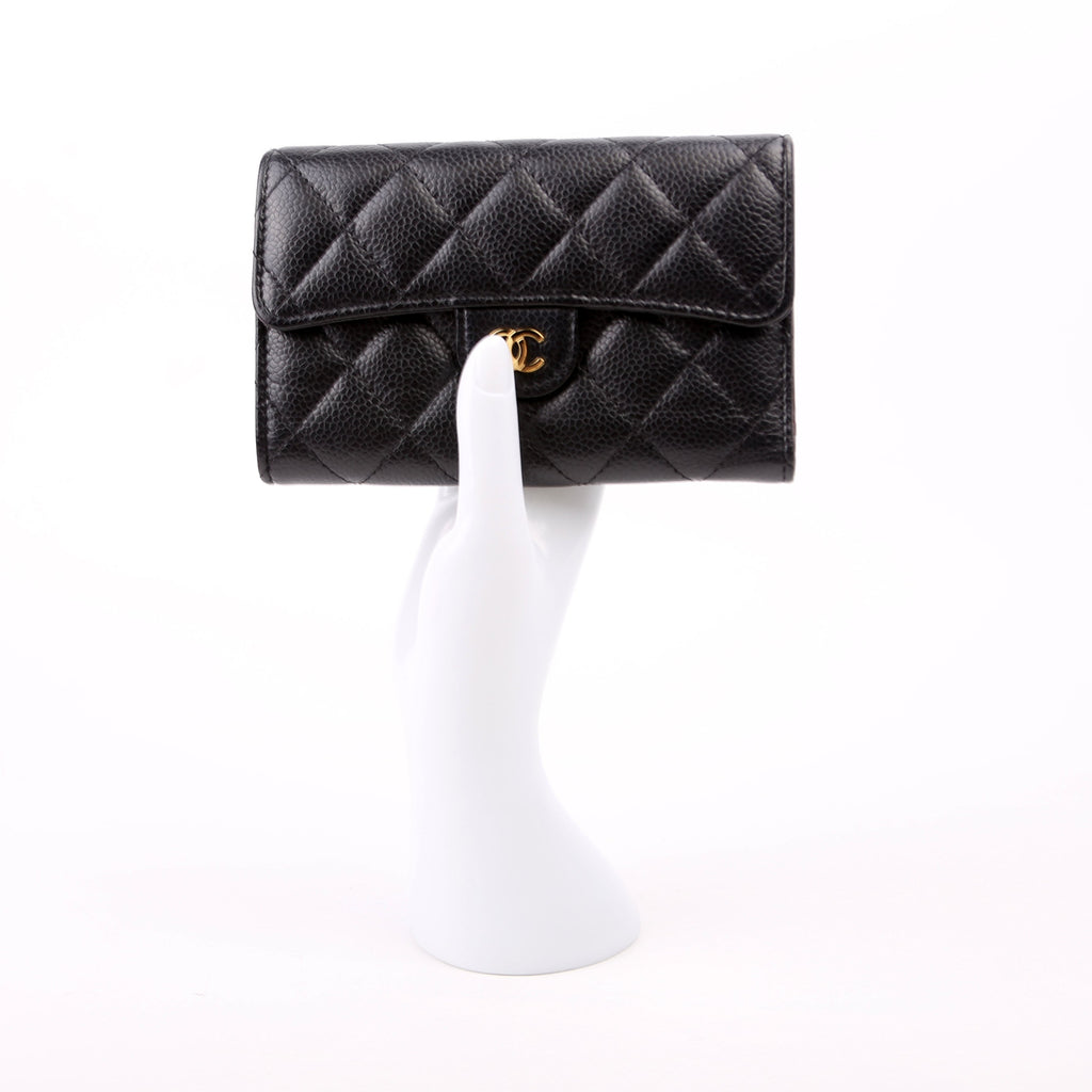 Classic Flap Medium Wallet Caviar 31M Black