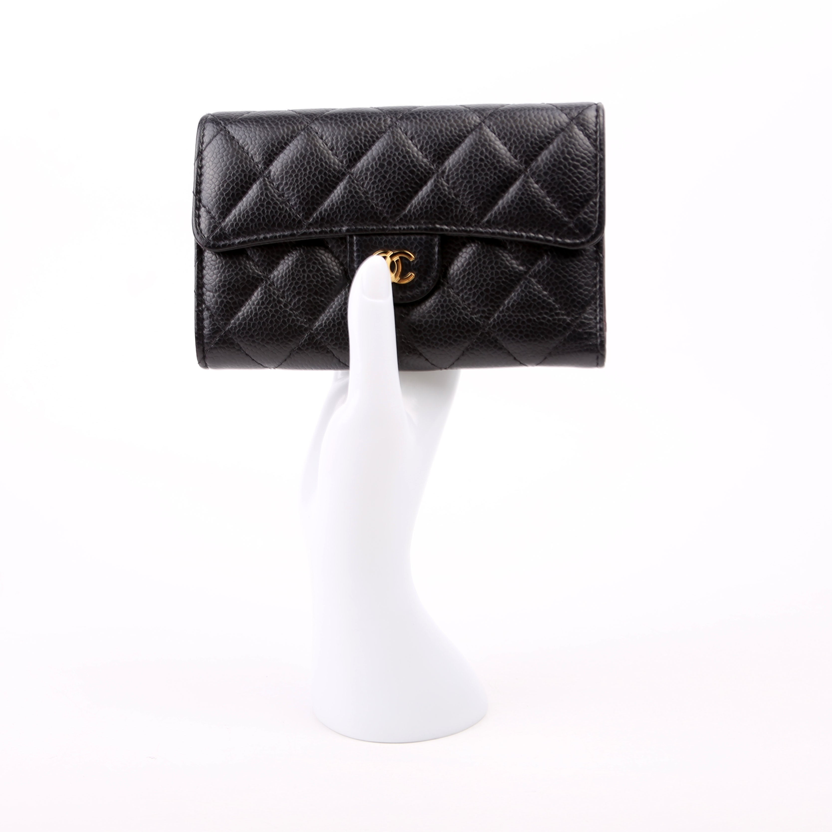 Classic Flap Medium Wallet Caviar 31M Black