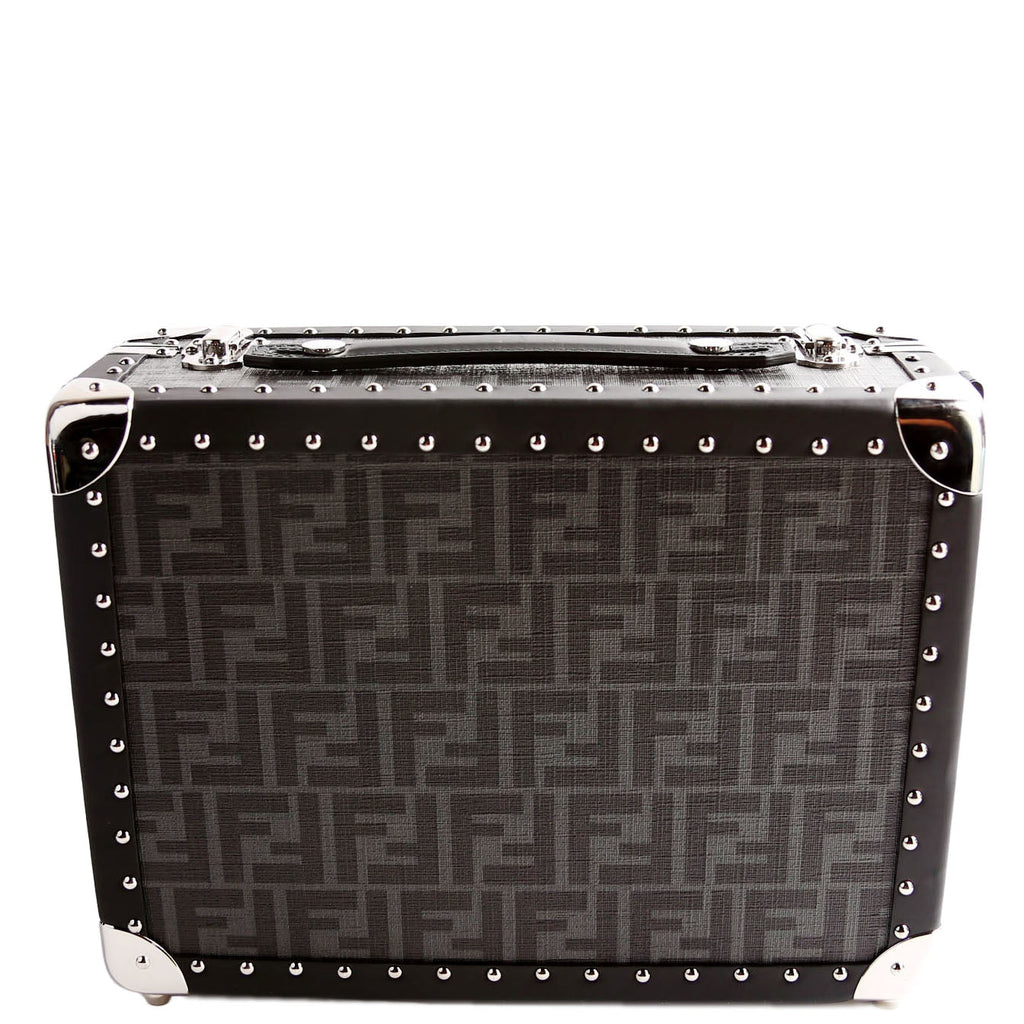 7VV136 FF Studded Rigid Trunk Small