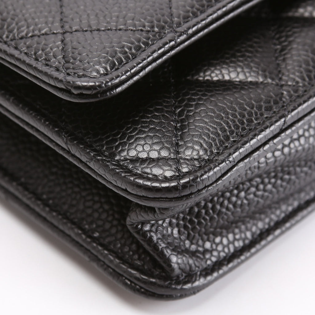 Wallet On Chain Classic Quilted Caviar RFID Black