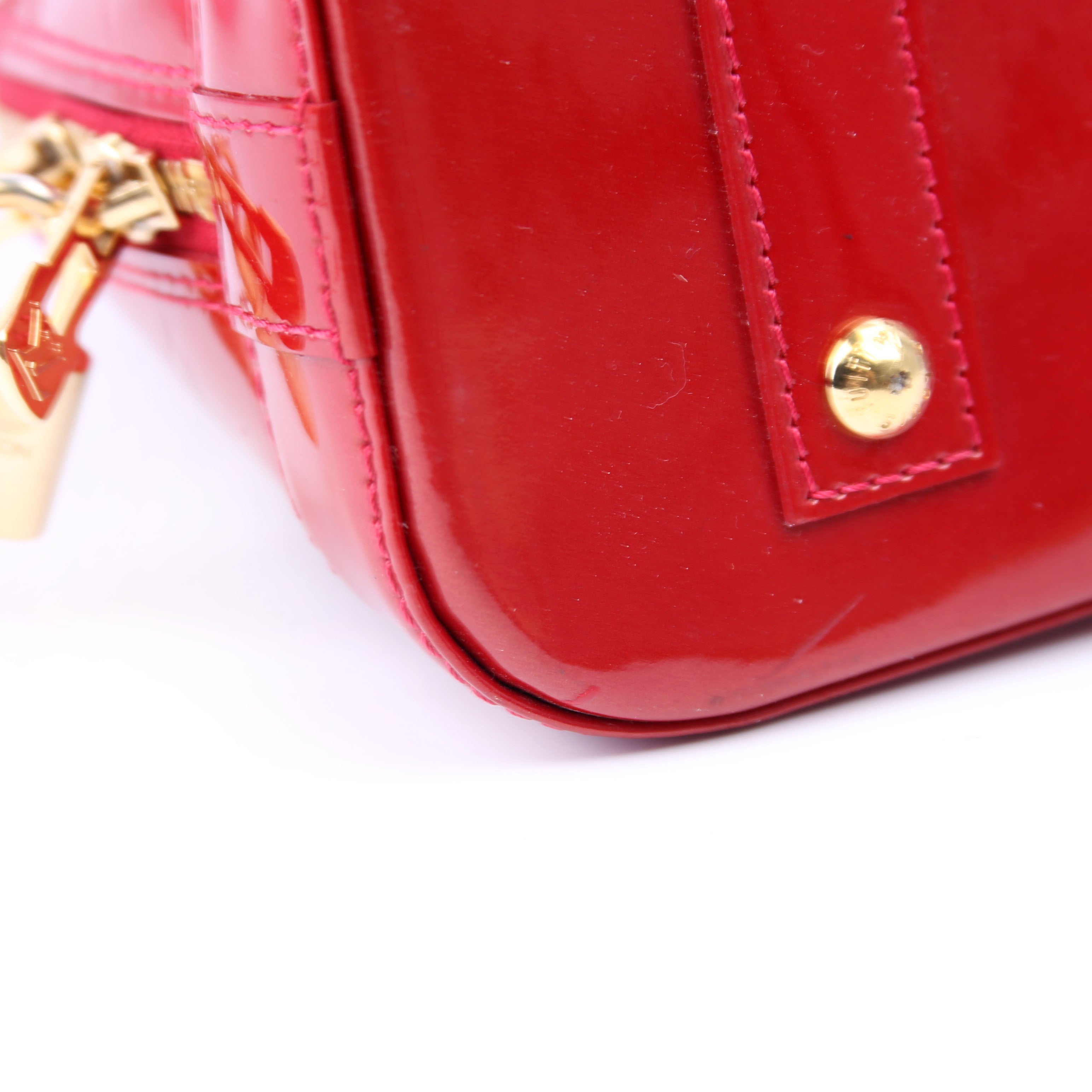 Alma BB Vernis Red