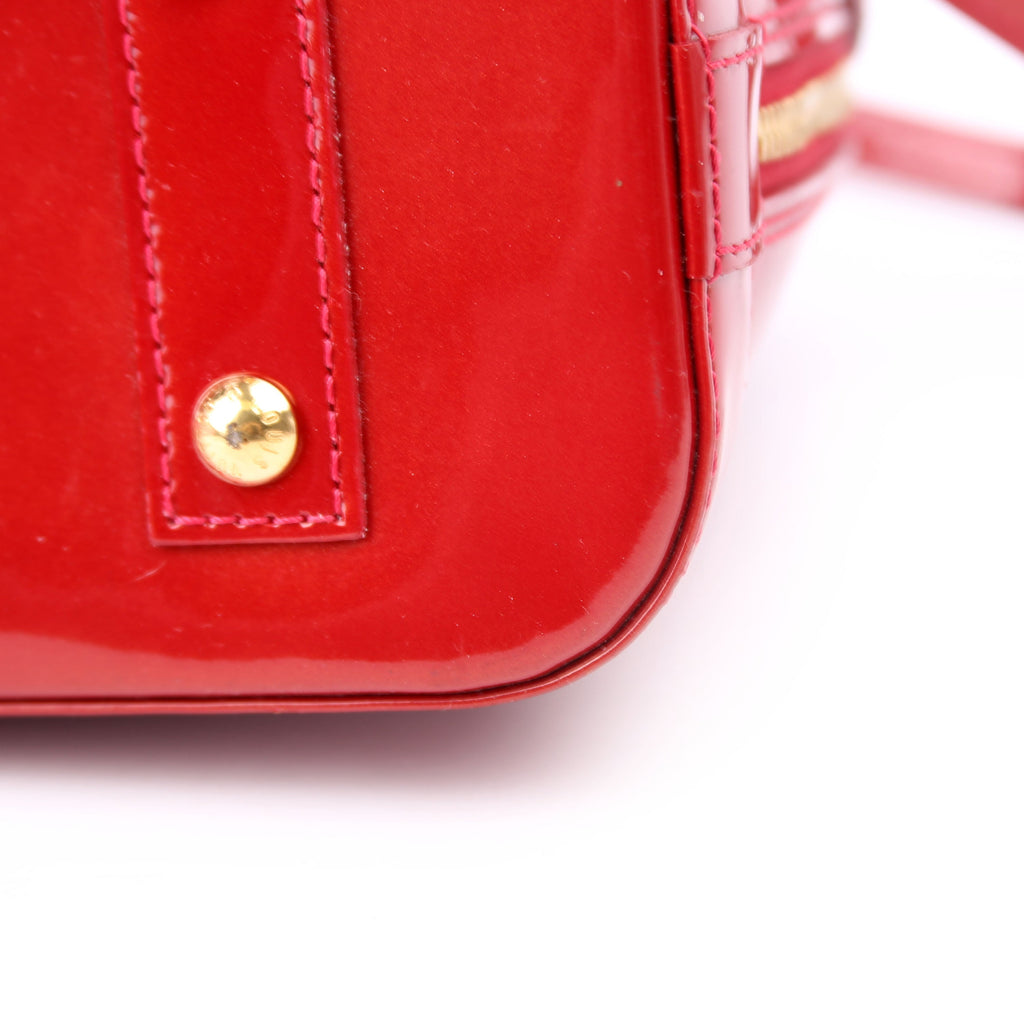Alma BB Vernis Red