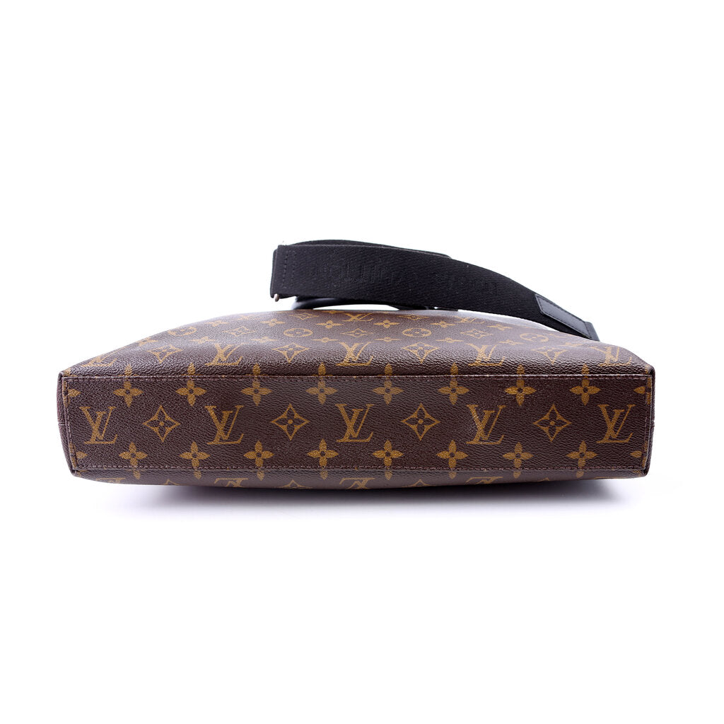Porte Documents Jour Monogram Macassar