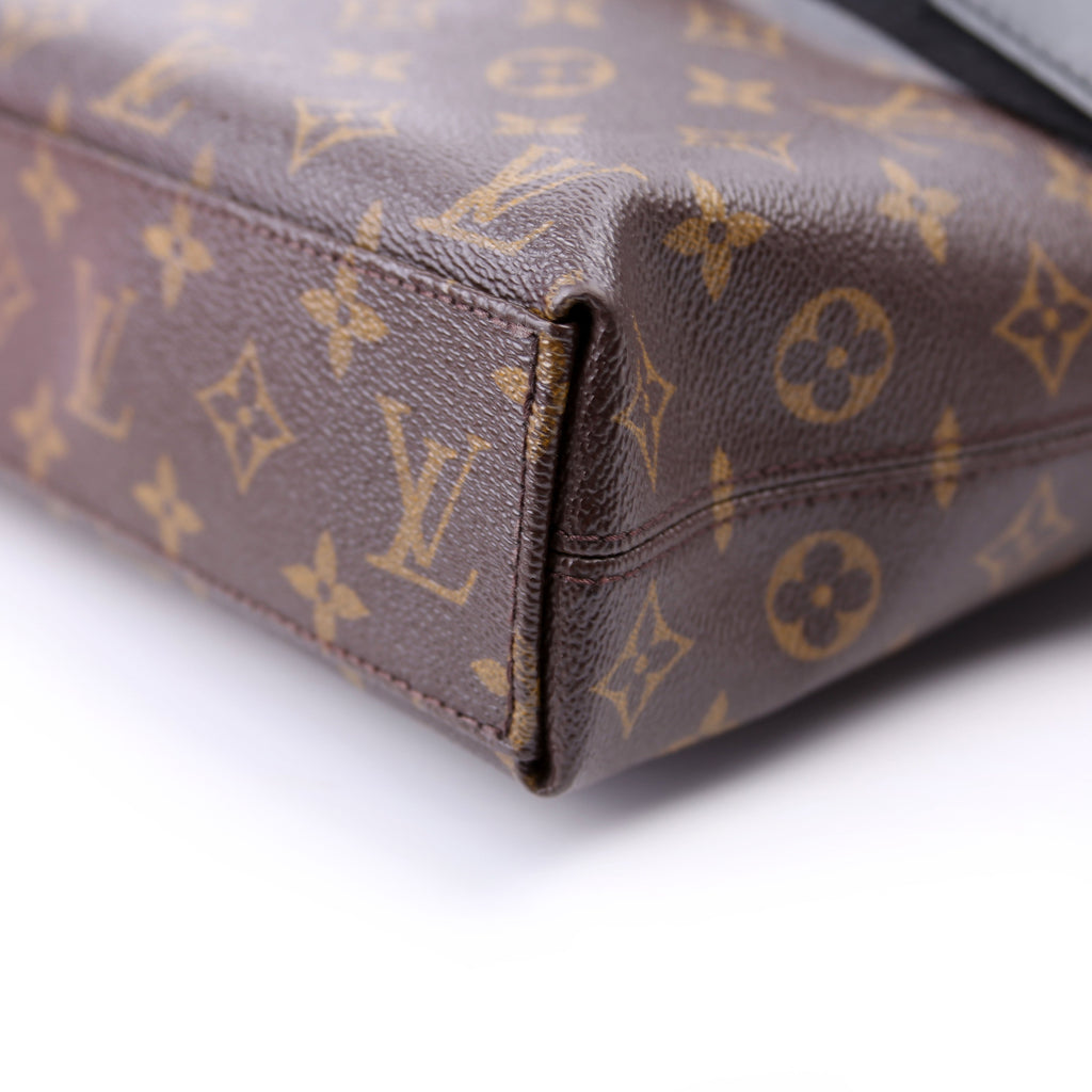 Porte Documents Jour Monogram Macassar