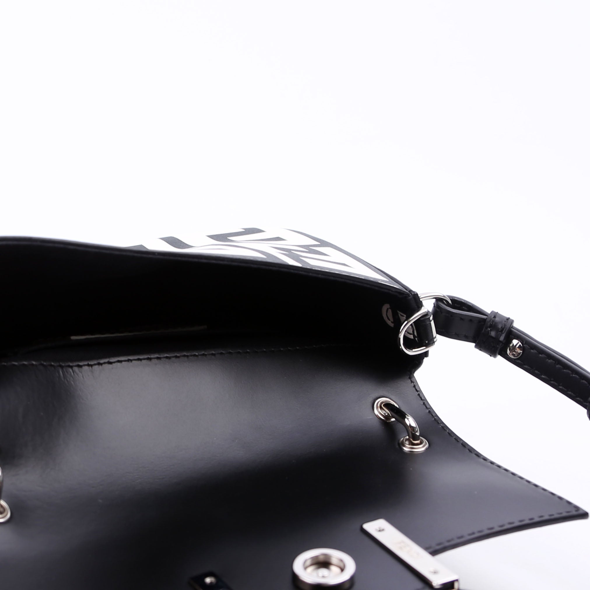 x Marc Jacobs Phone Baguette