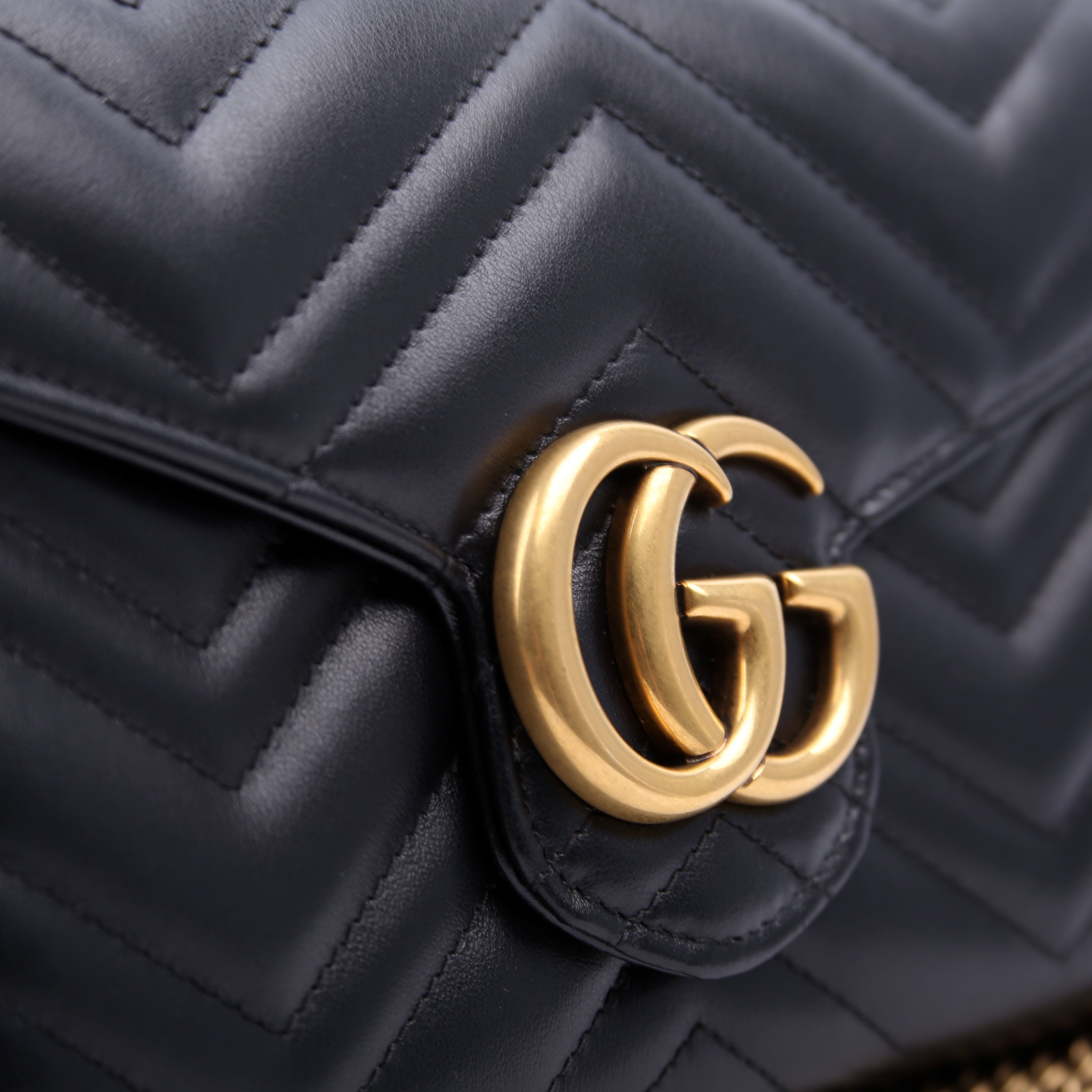 474575 Marmont Chain Wallet Black
