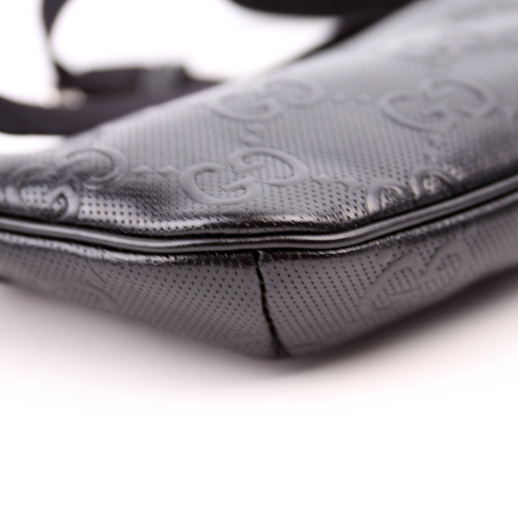 Gucci 658582 GG Embossed Belt Bag Black