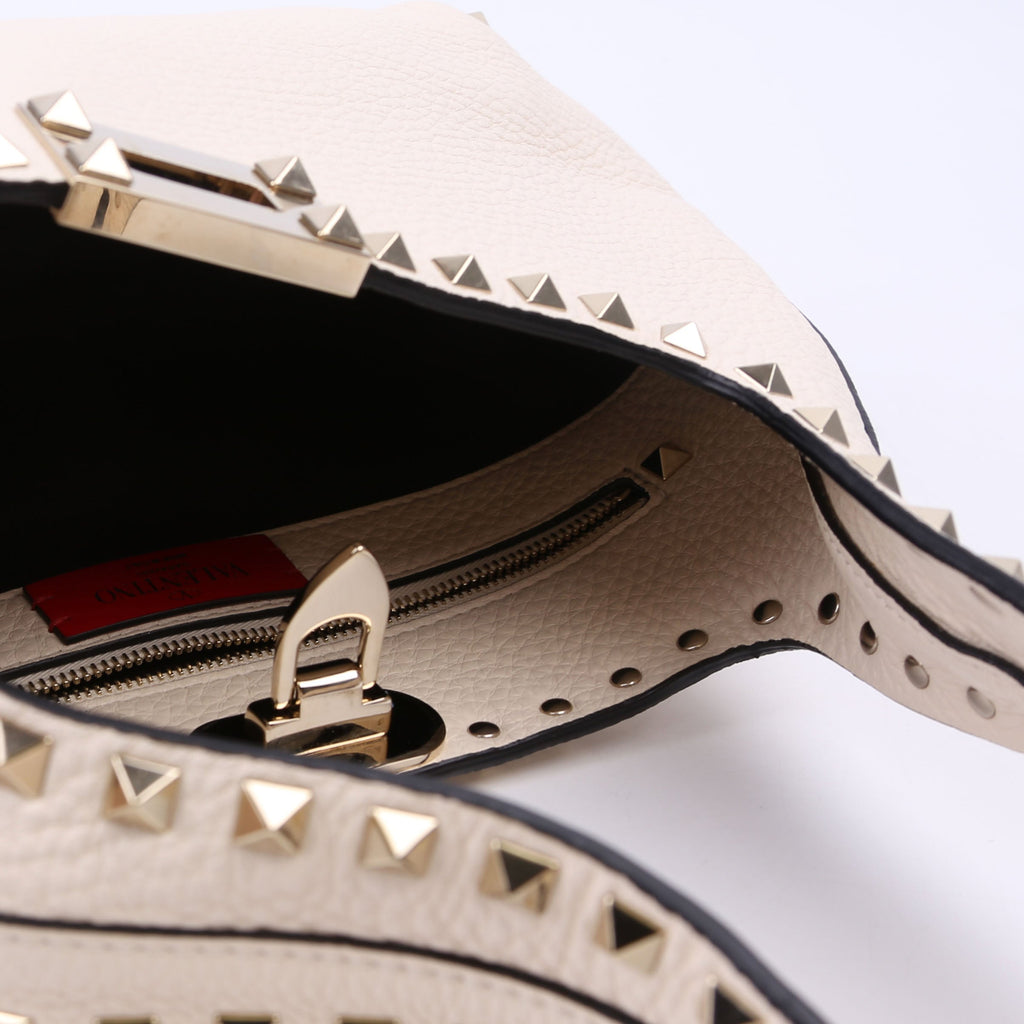 Rockstud Flip Lock Hobo