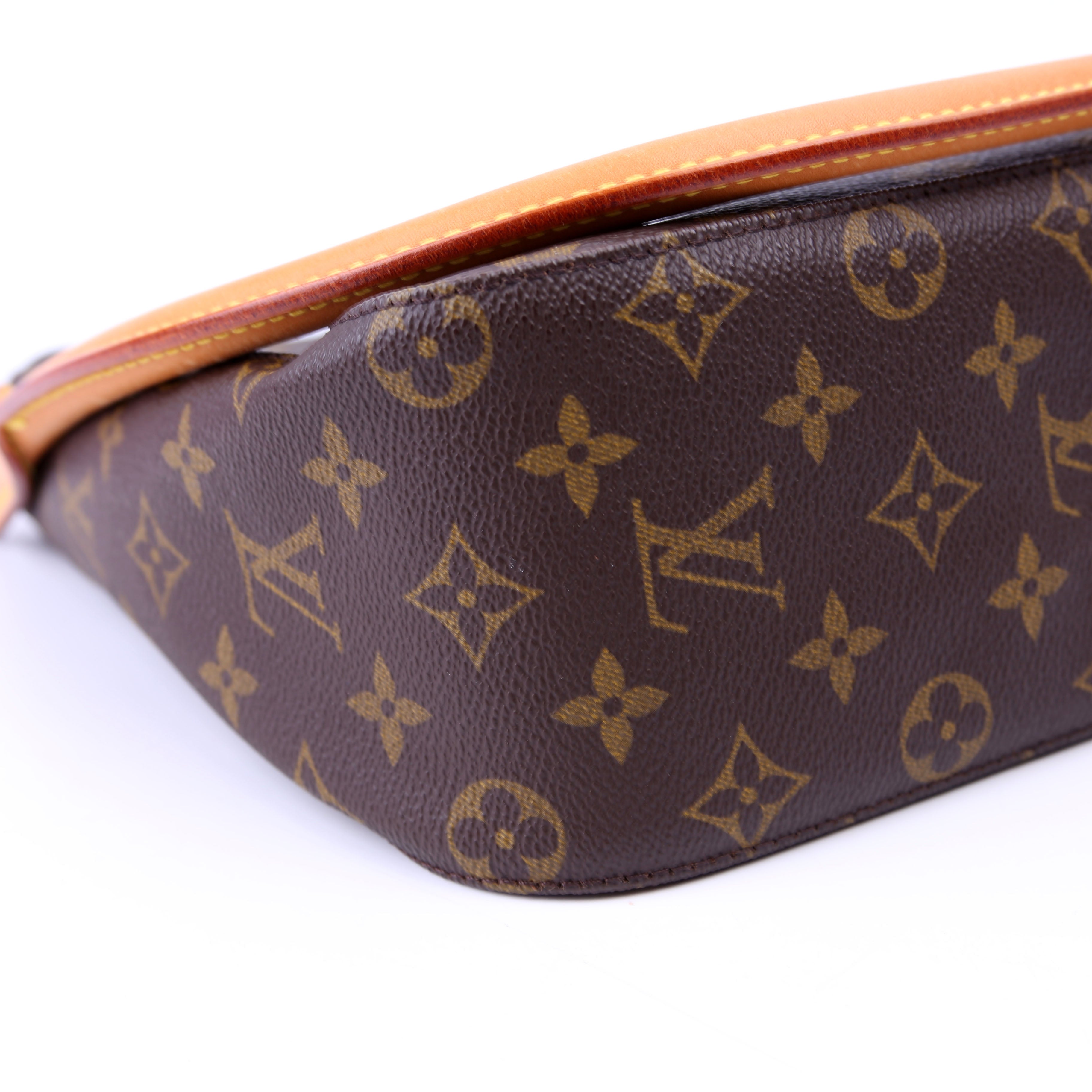 Looping MM Monogram