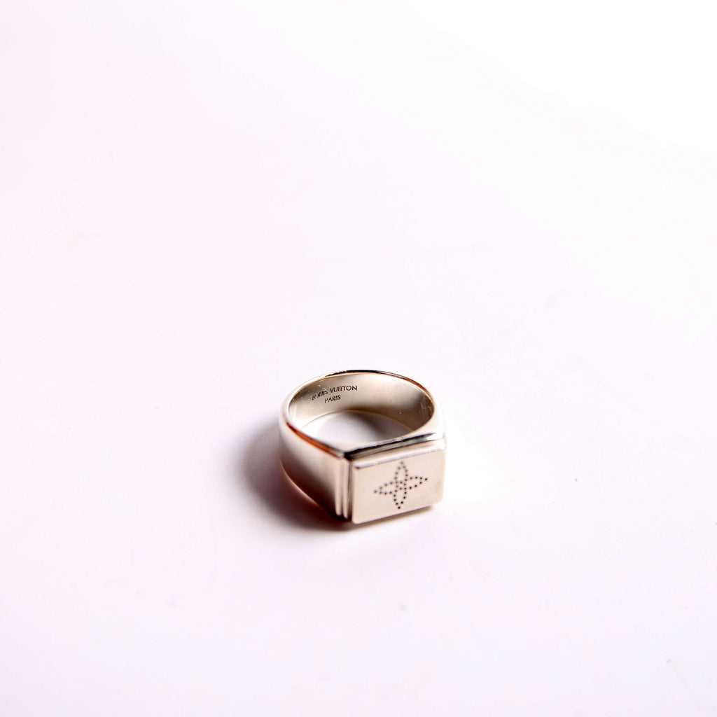 Bond Street Signet 925 Size 9 Silver