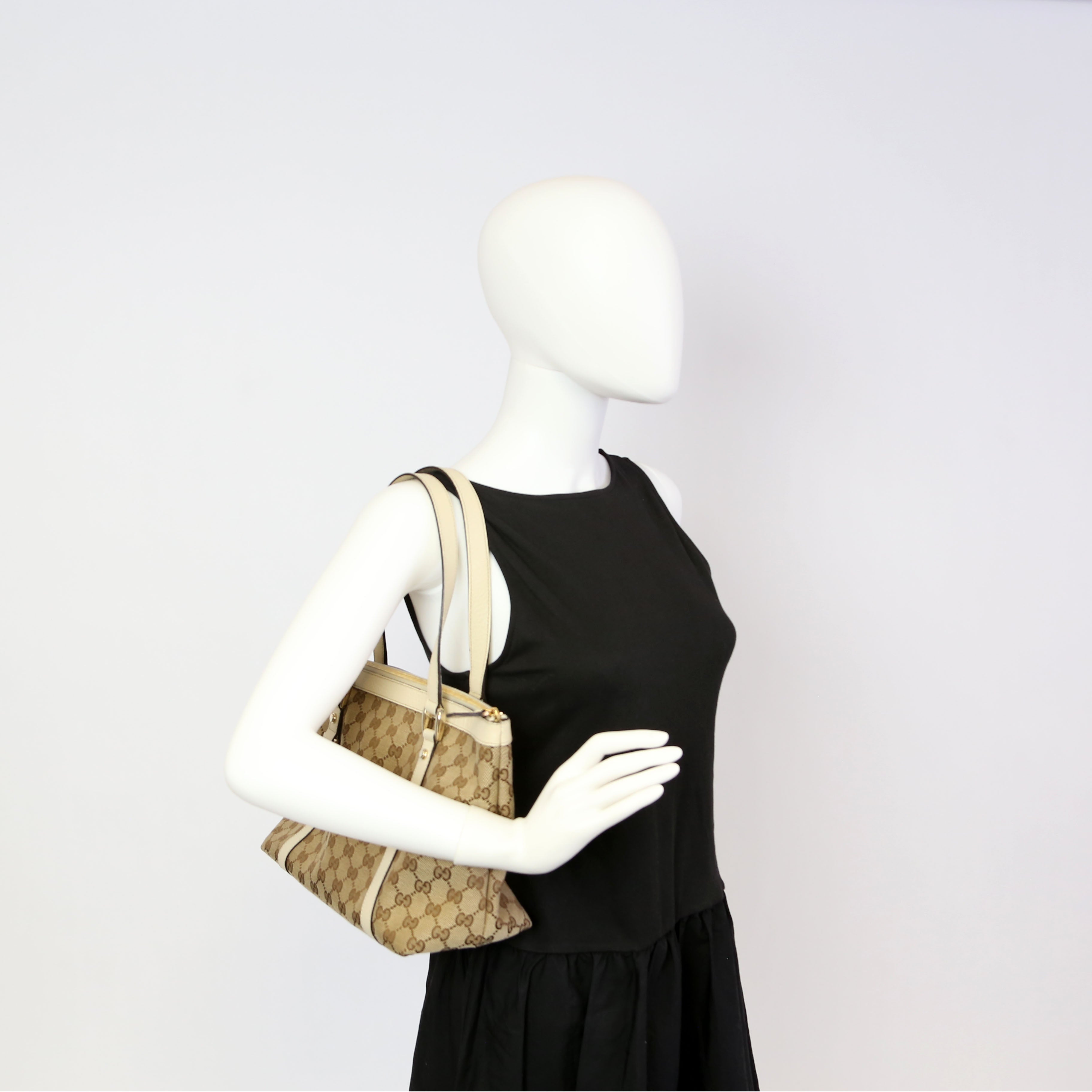 141470 GG Canvas Abbey Tote Cream