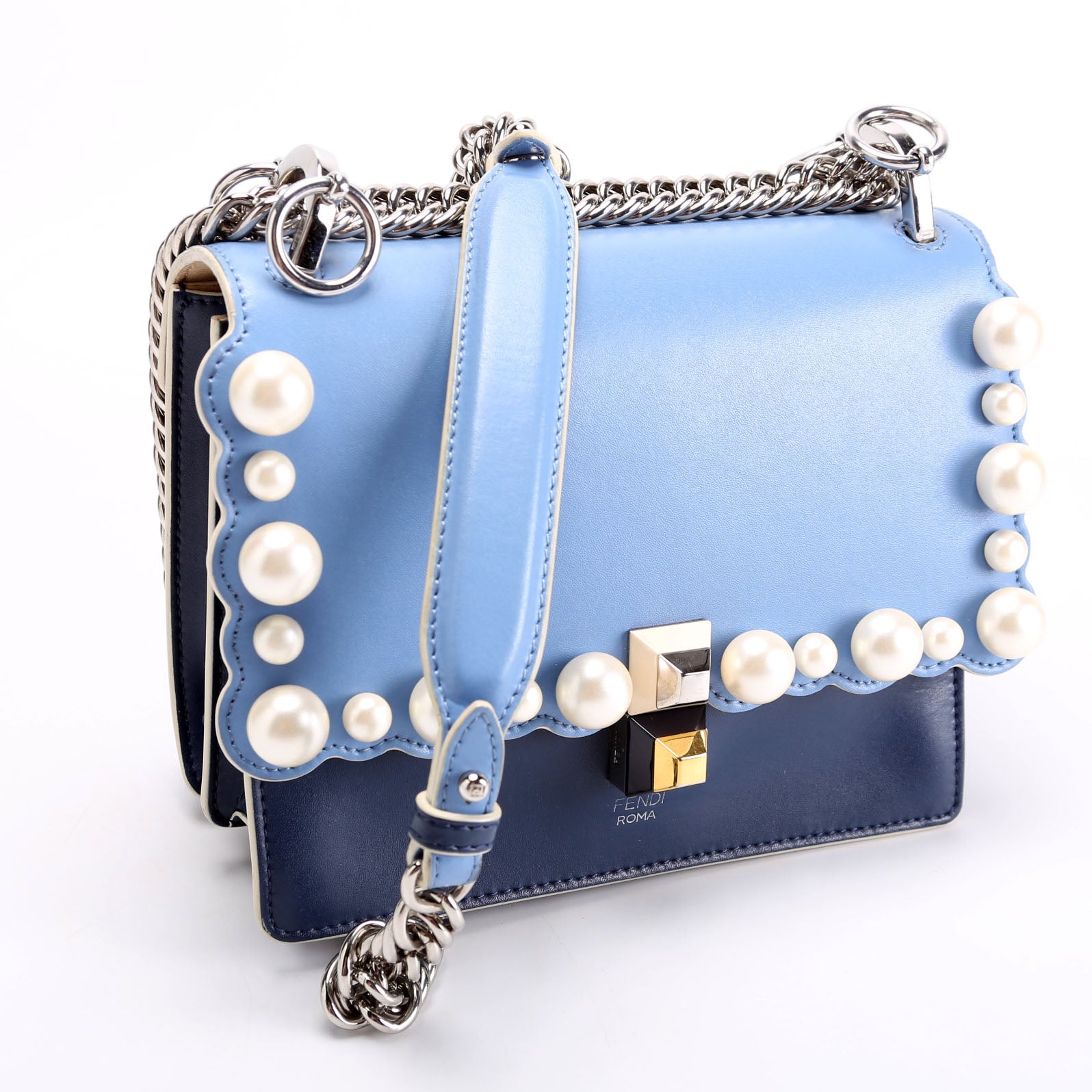 8M0381 Kan I Scalloped Leather/Pearls Small Blue