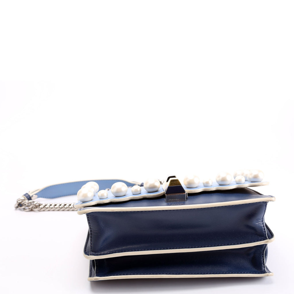 8M0381 Kan I Scalloped Leather/Pearls Small Blue