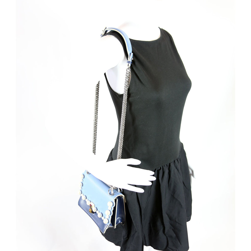 8M0381 Kan I Scalloped Leather/Pearls Small Blue
