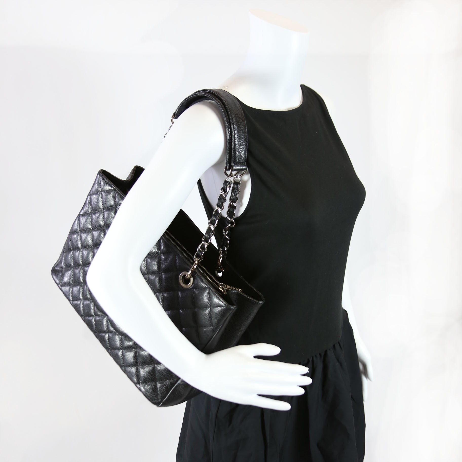 Grand Shopping Tote Black