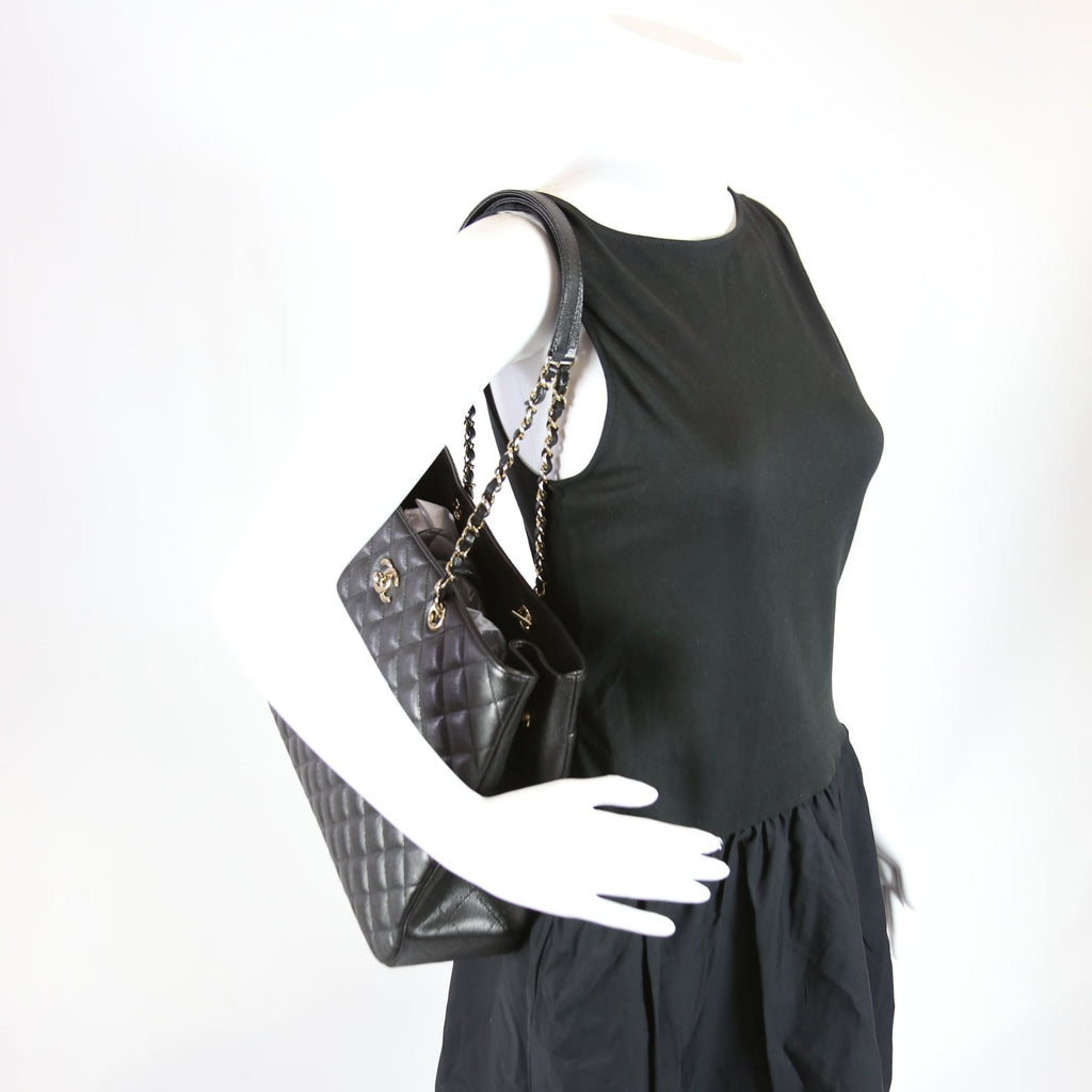CC Shopper Tote Large Caviar RFID Black