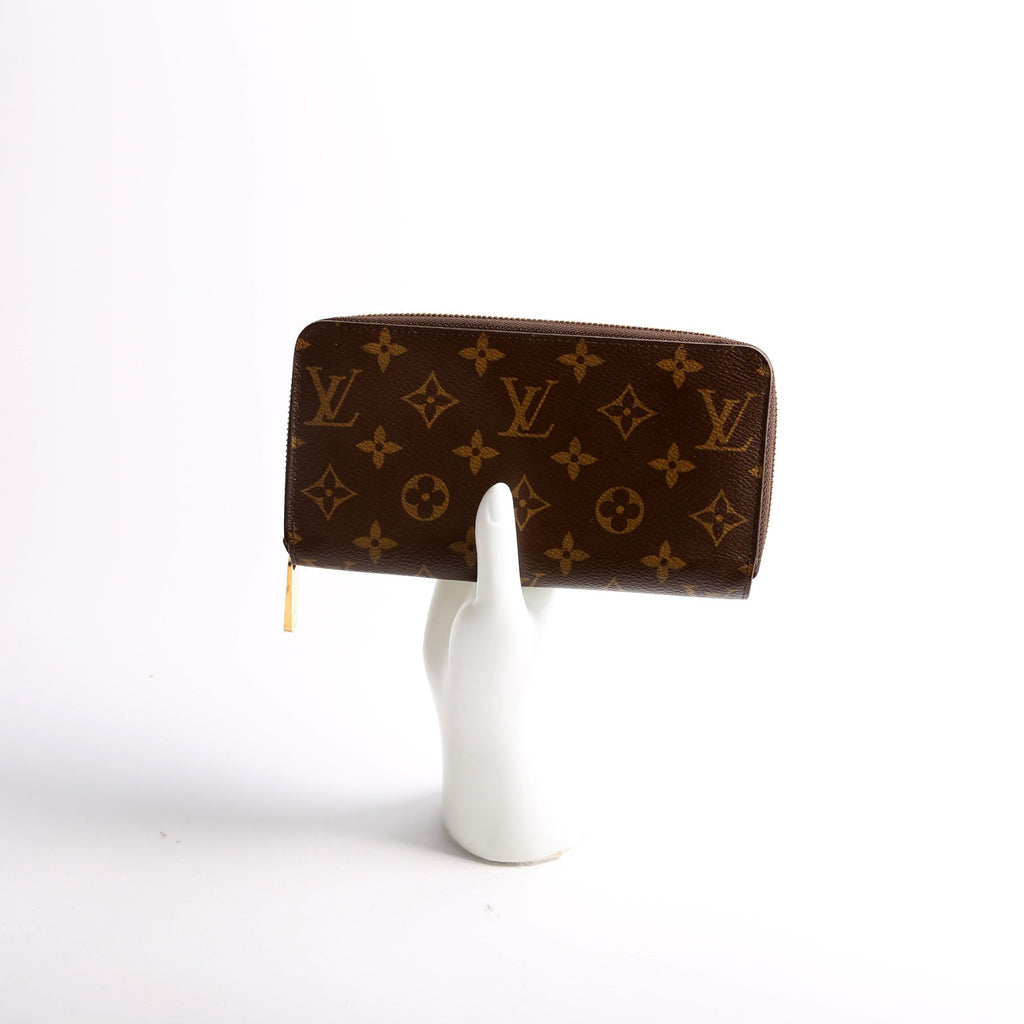 Zippy Wallet Monogram