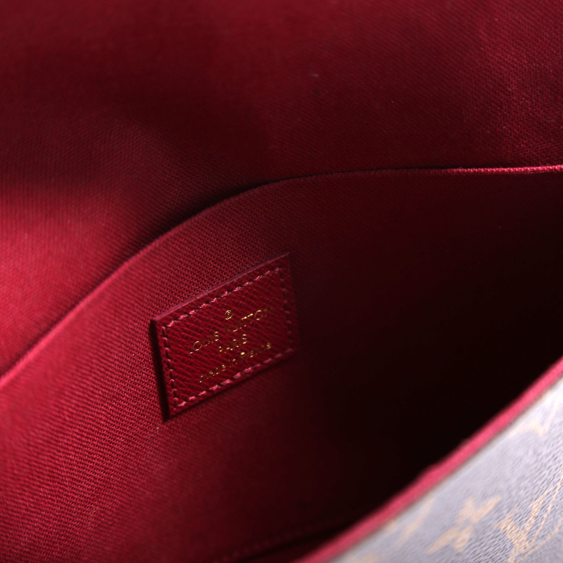 Pochette Felicie Monogram Berry