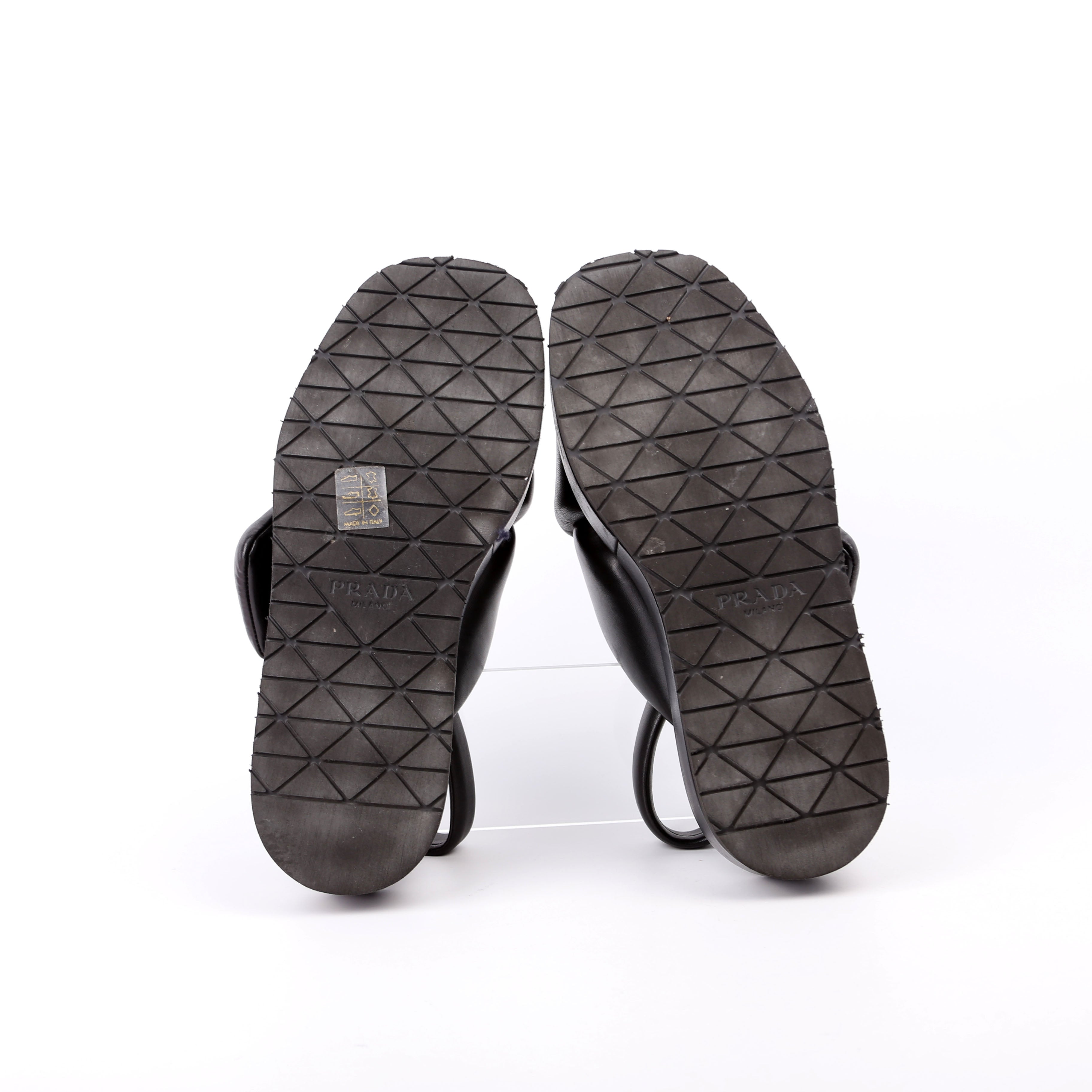 Padded Crisscross Sandals Size 37 Black