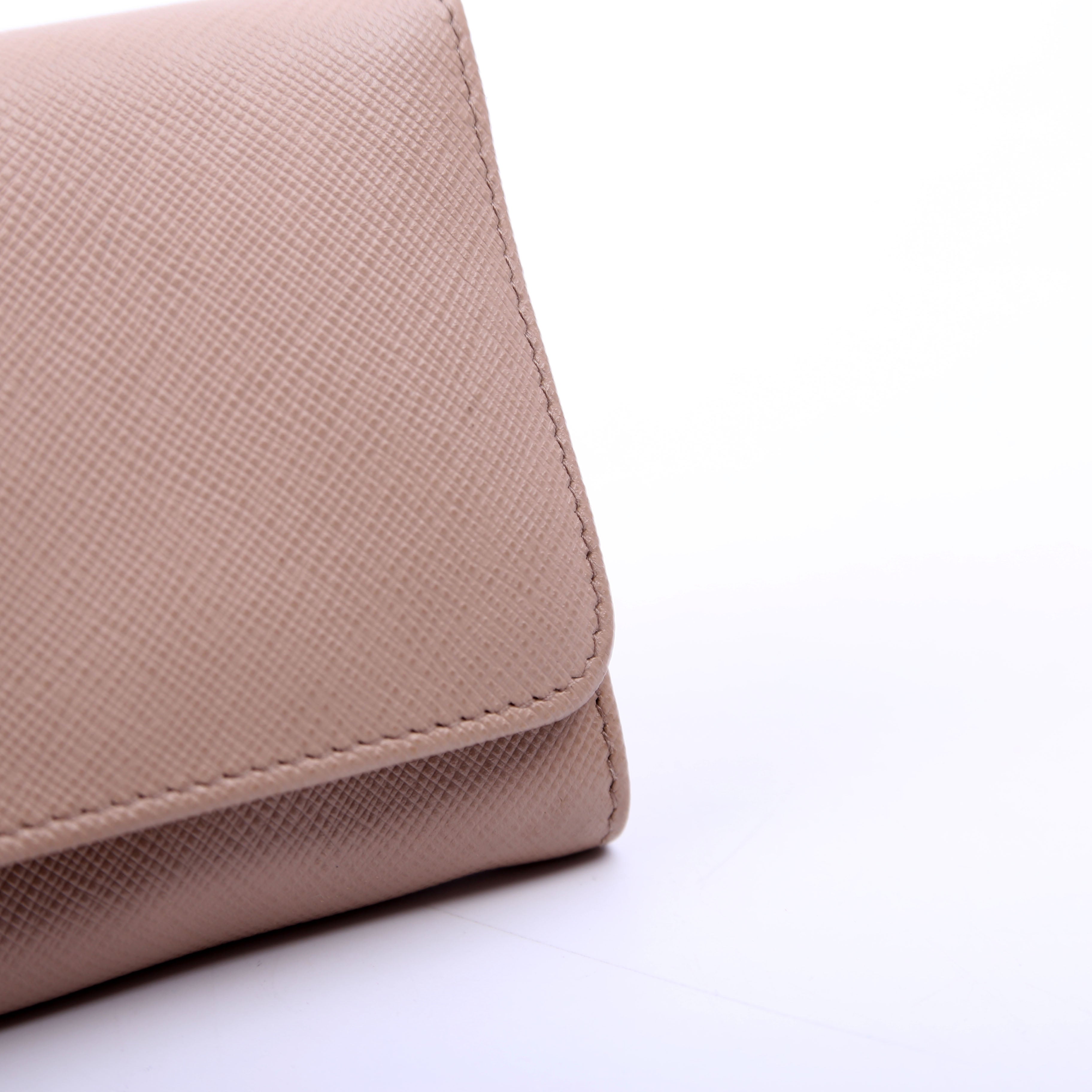 Saffiano Chain Wallet 1MH132 Tan