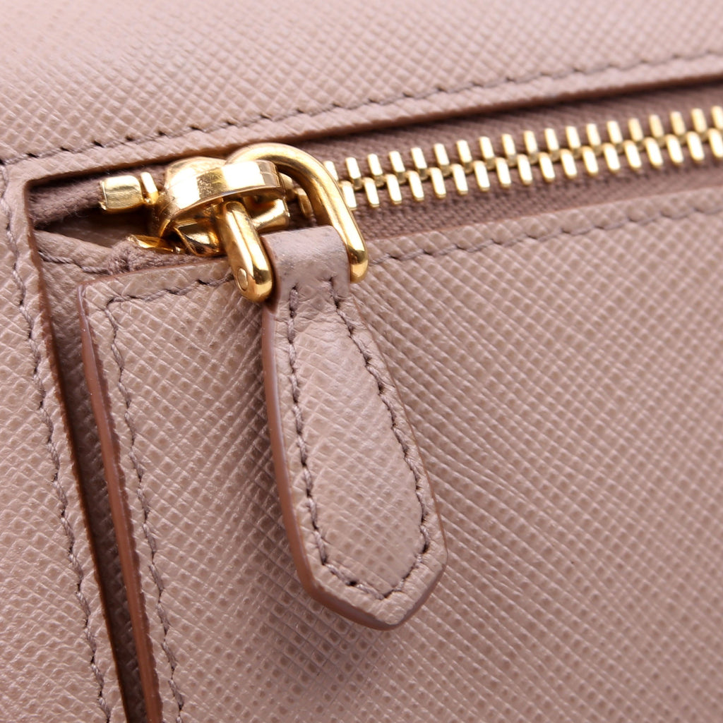 Saffiano Chain Wallet 1MH132 Tan