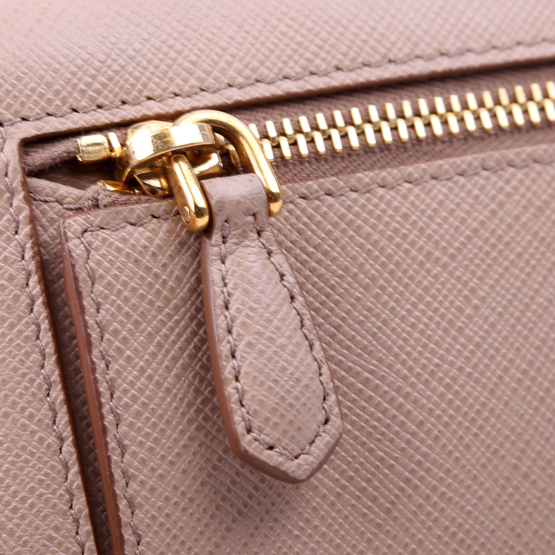 Saffiano Chain Wallet 1MH132 Tan